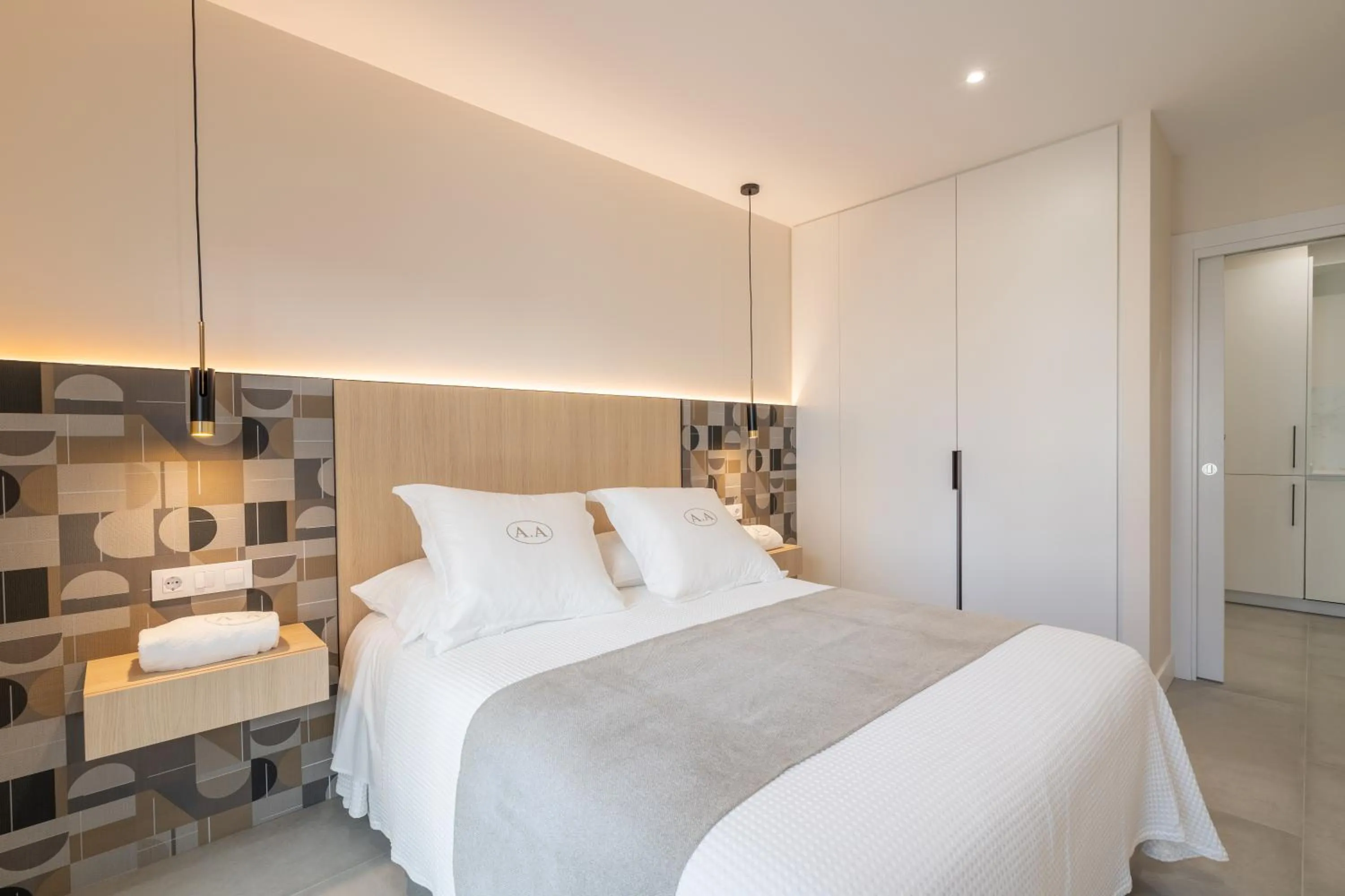 Bedroom, Bed in Cíes Luxury Suitel Areosa 22