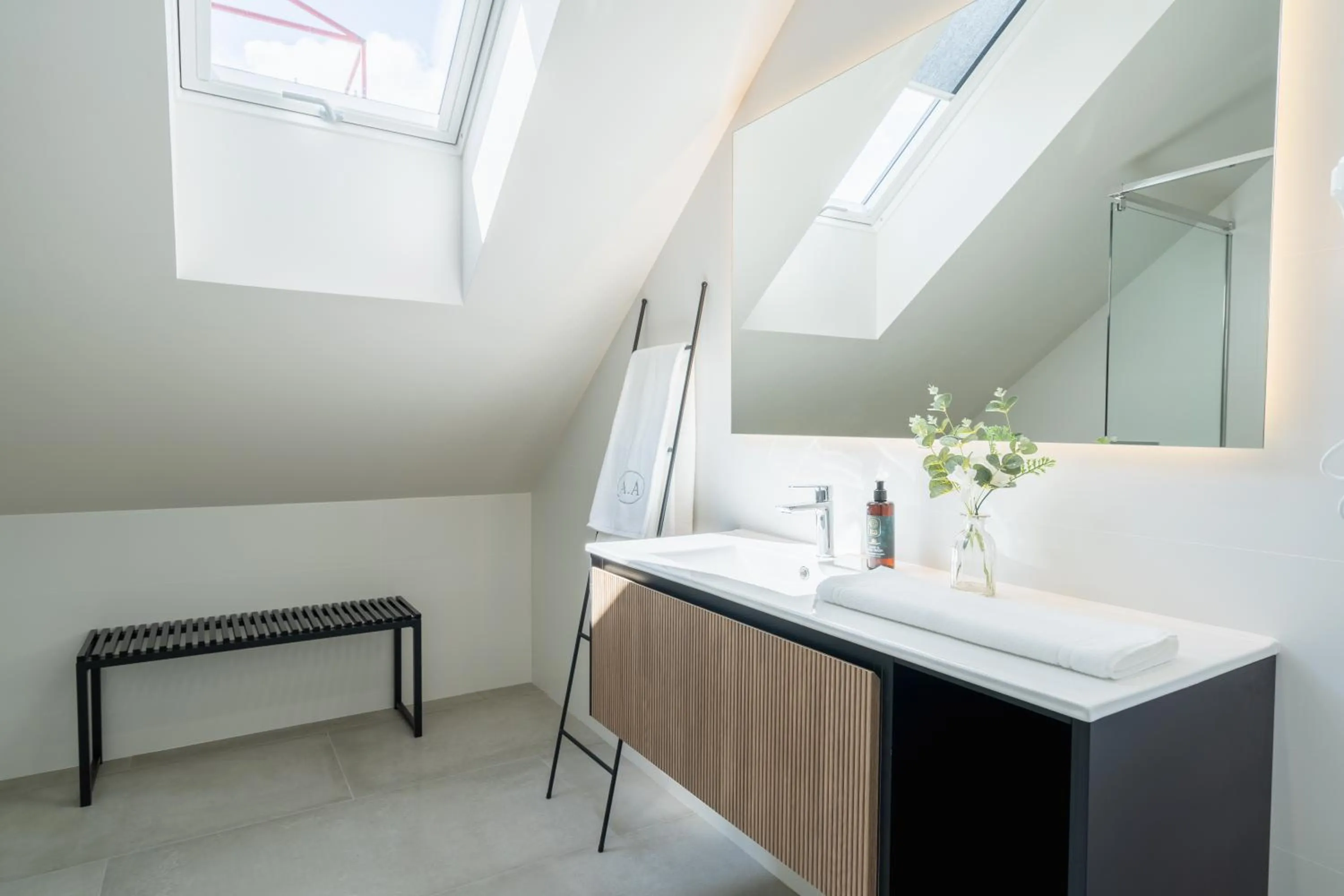 Bathroom in Cíes Luxury Suitel Areosa 22