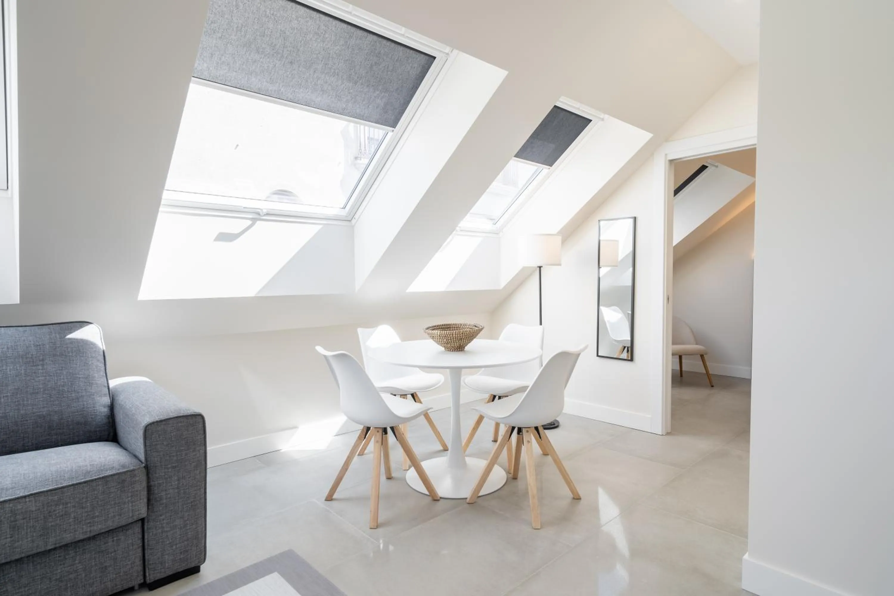 Dining area in Cíes Luxury Suitel Areosa 22
