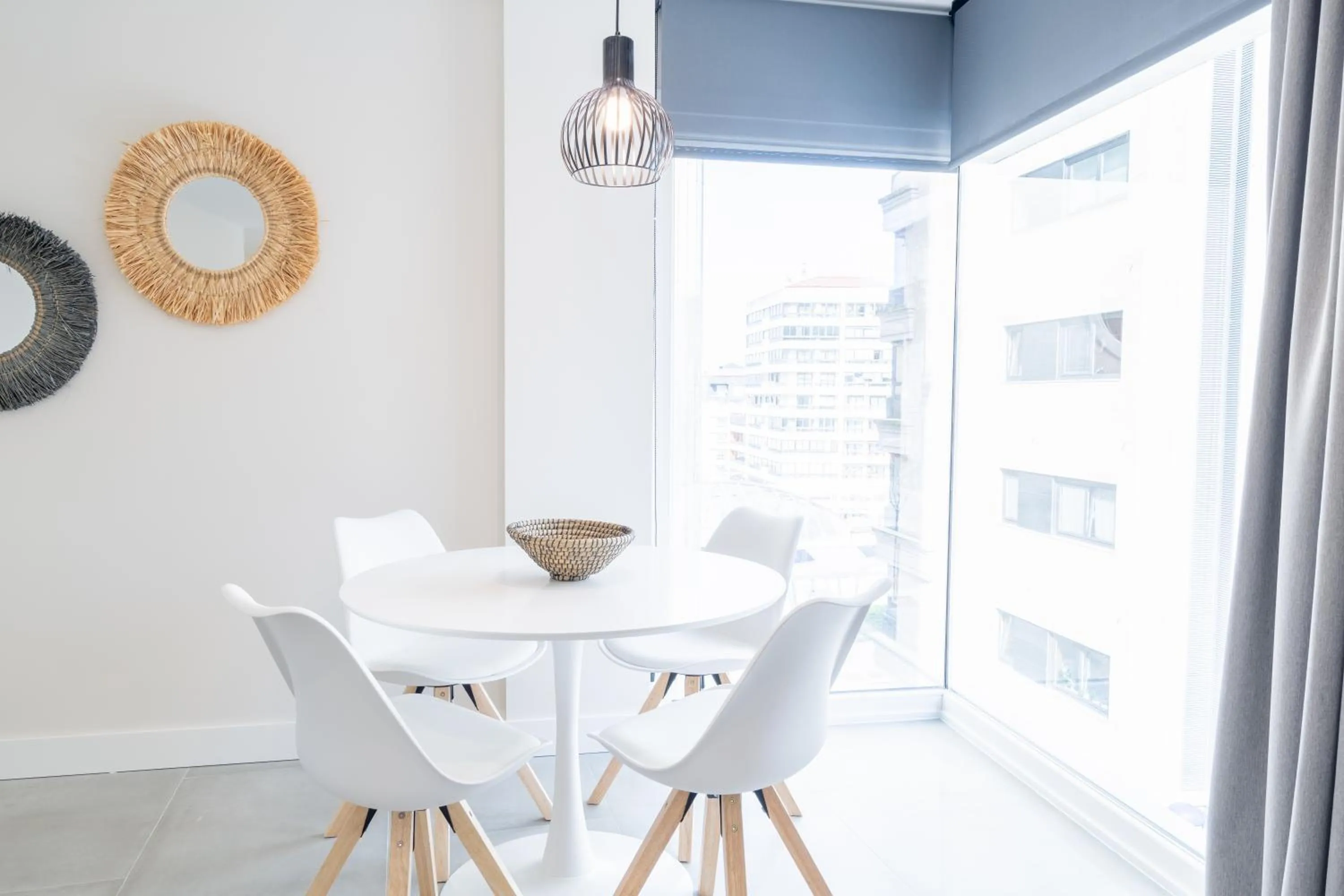 Dining area in Cíes Luxury Suitel Areosa 22