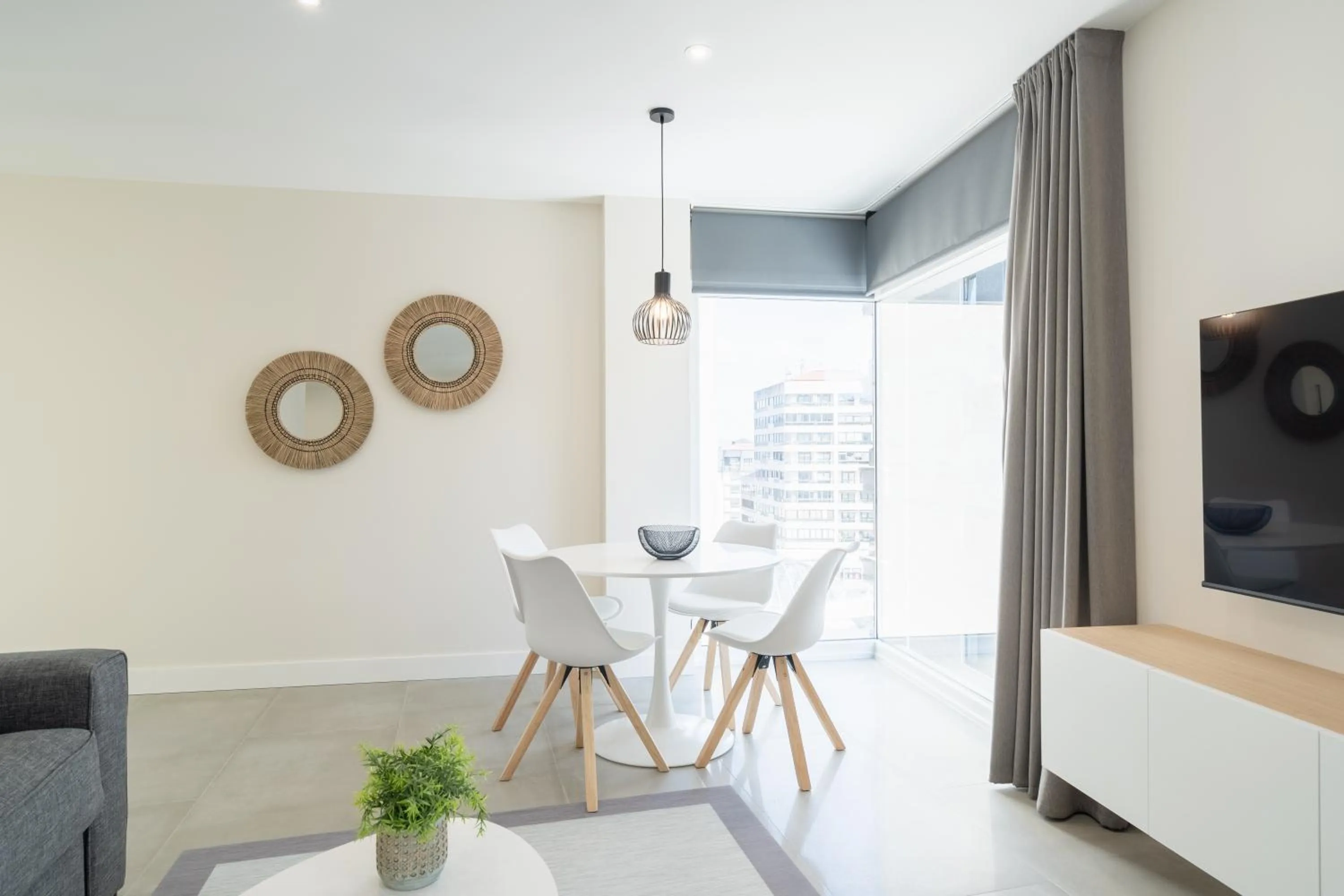 Dining area in Cíes Luxury Suitel Areosa 22