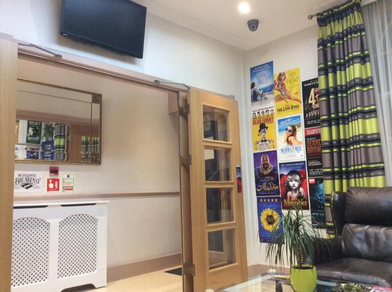 Lobby or reception in Central Hotel