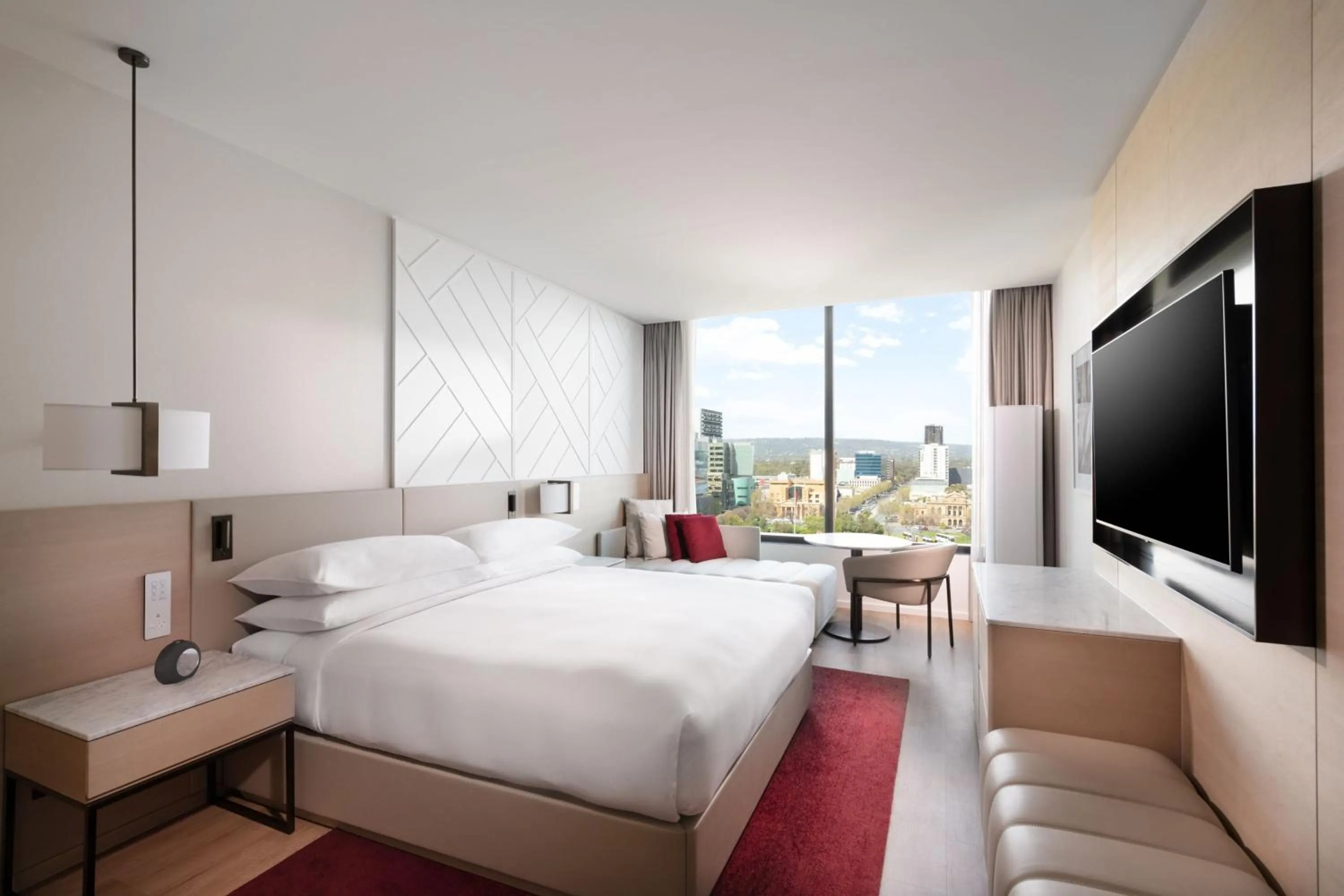 Photo of the whole room, Bed in Adelaide Marriott Hotel