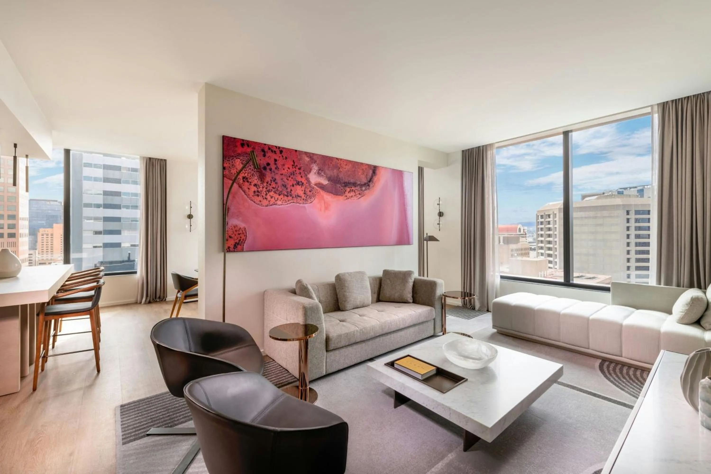 Lounge or bar in Adelaide Marriott Hotel