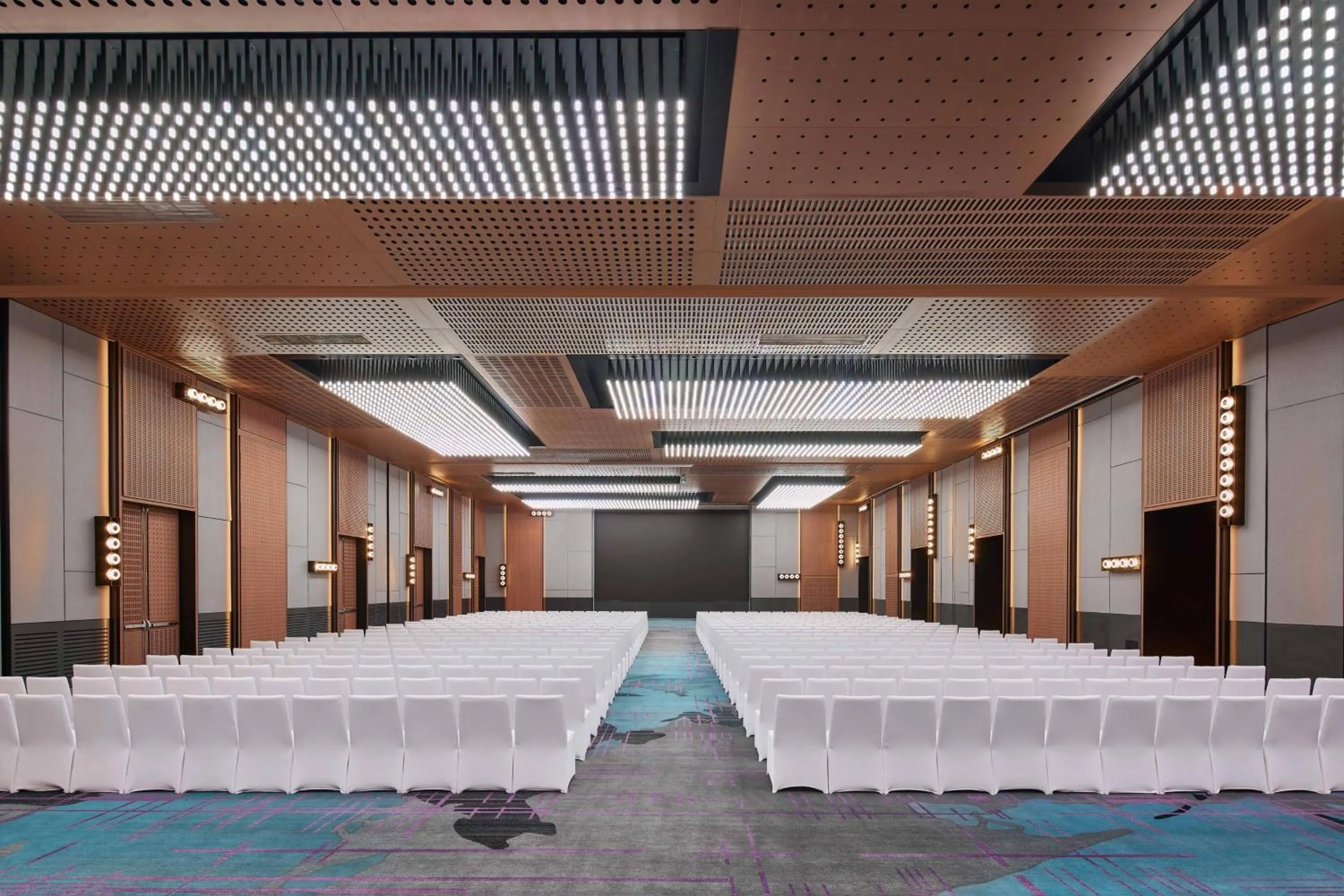Meeting/conference room in Renaissance Beijing Haidian Hotel
