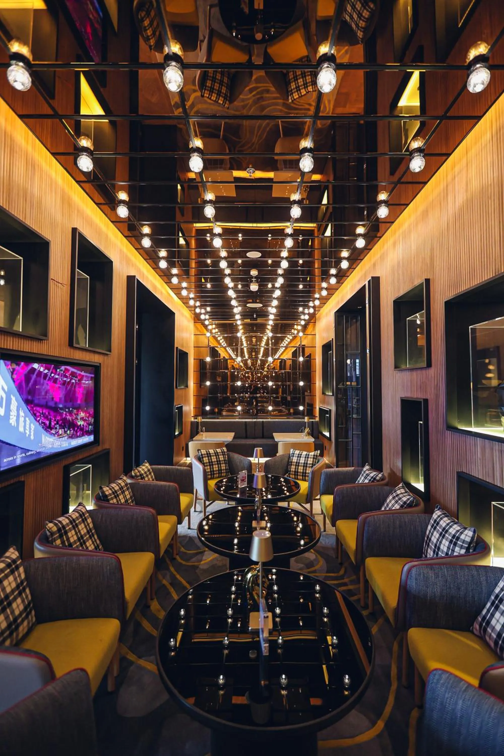 Restaurant/places to eat in Renaissance Beijing Haidian Hotel