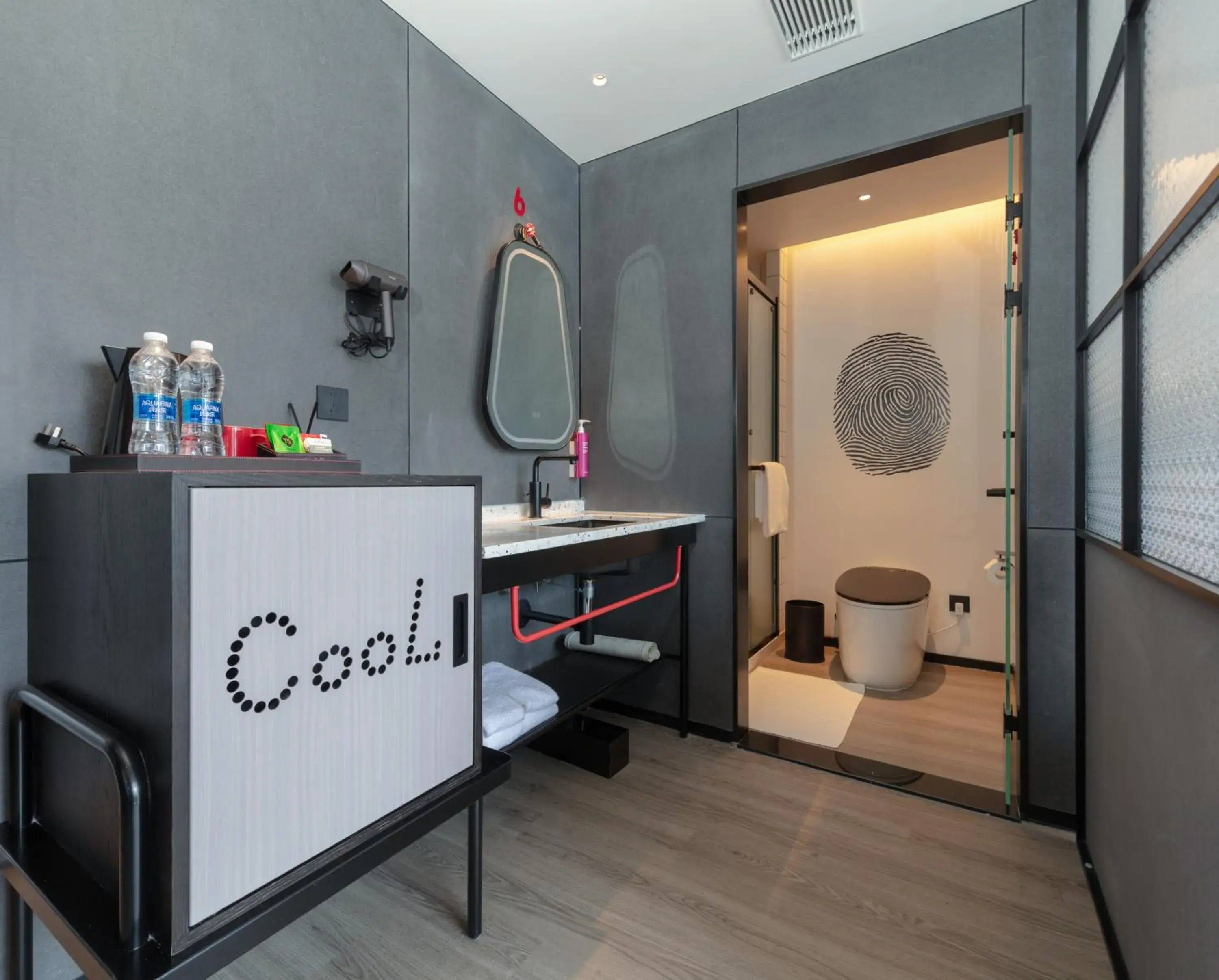 Selected King Room in Moxy Chongqing Selected King Room in Moxy Chongqing