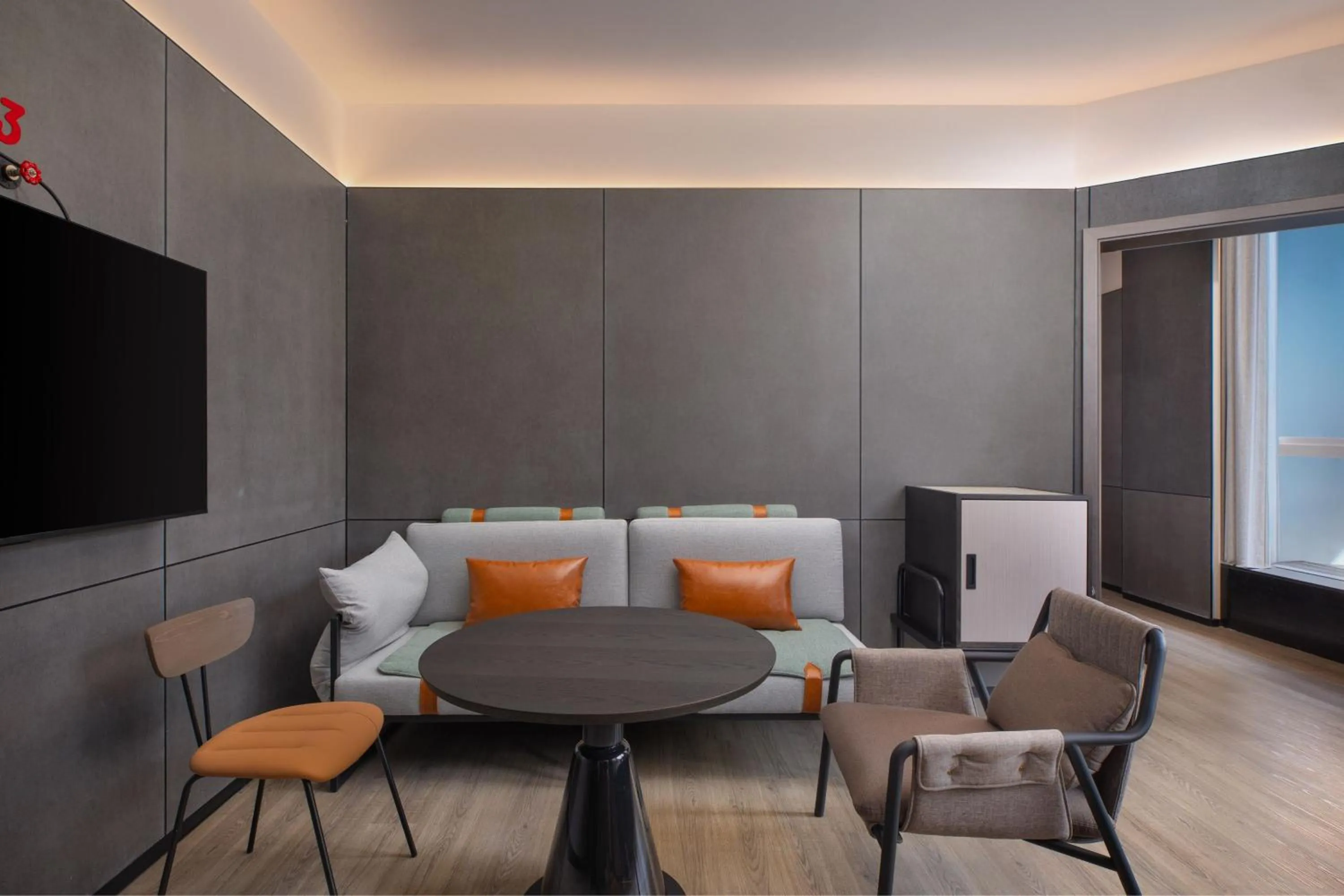 Photo of the whole room in Moxy Chongqing