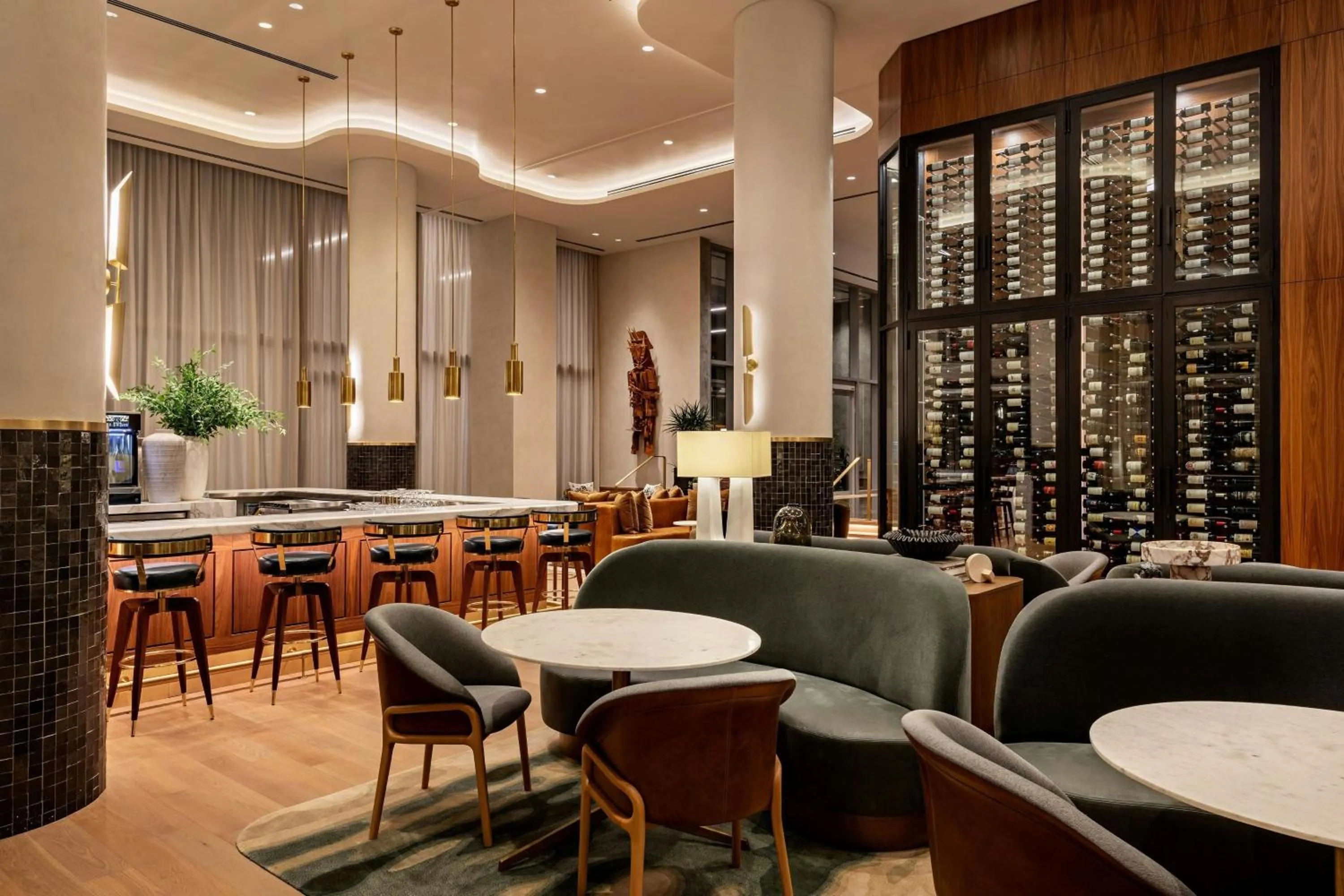 Lounge or bar in HALL Park Hotel, Autograph Collection