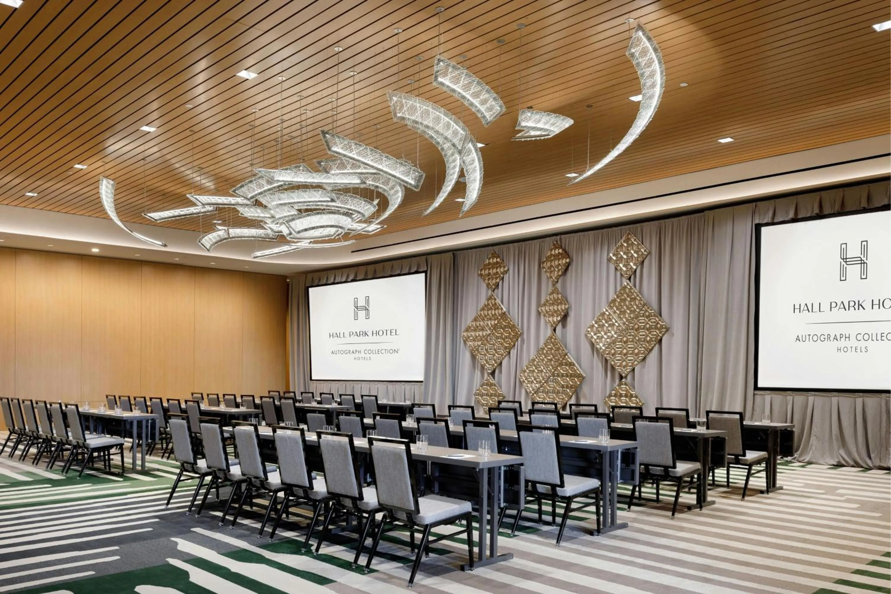 Meeting/conference room in HALL Park Hotel, Autograph Collection