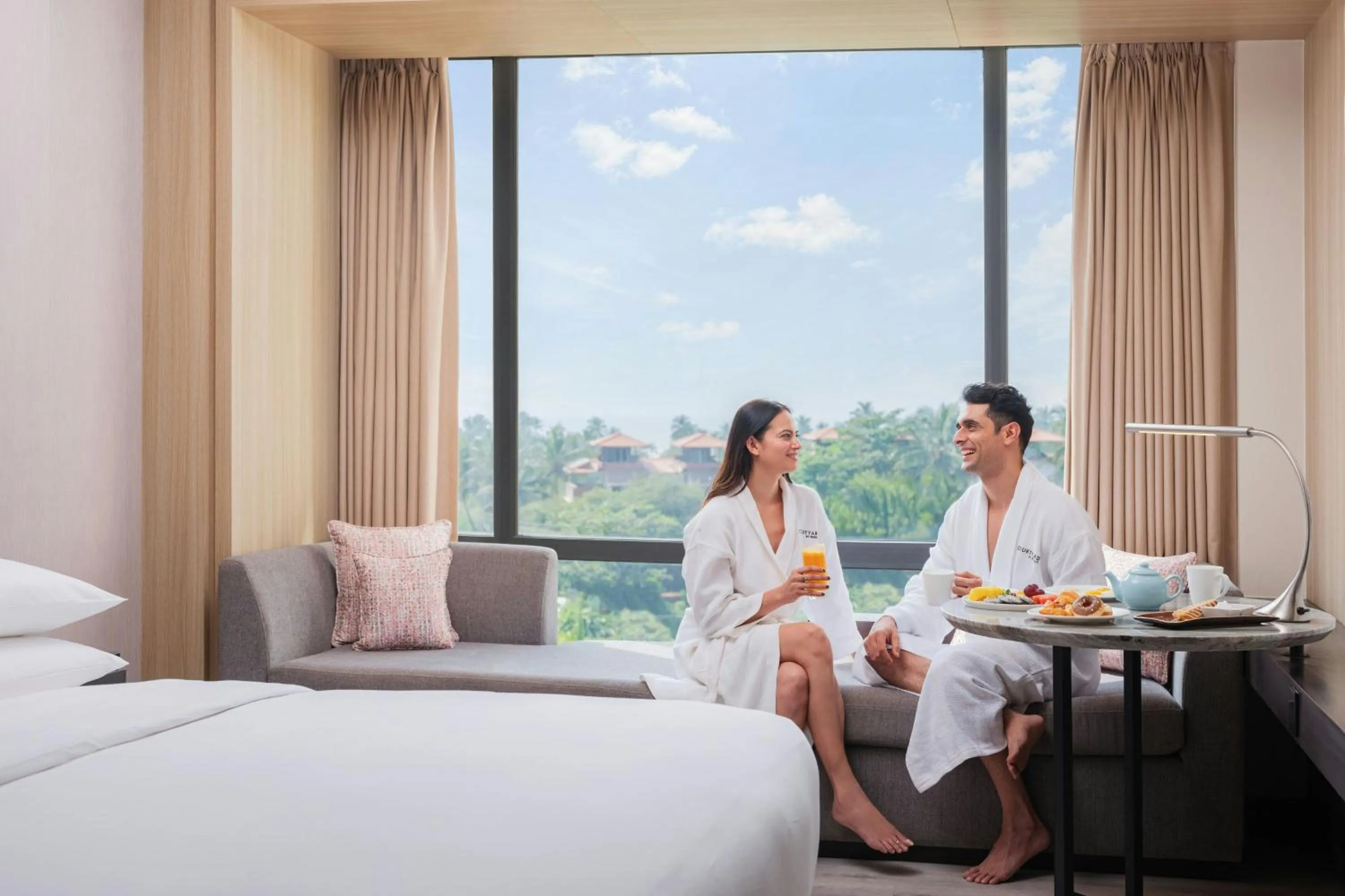 Breakfast, Bed in Courtyard by Marriott Goa Colva