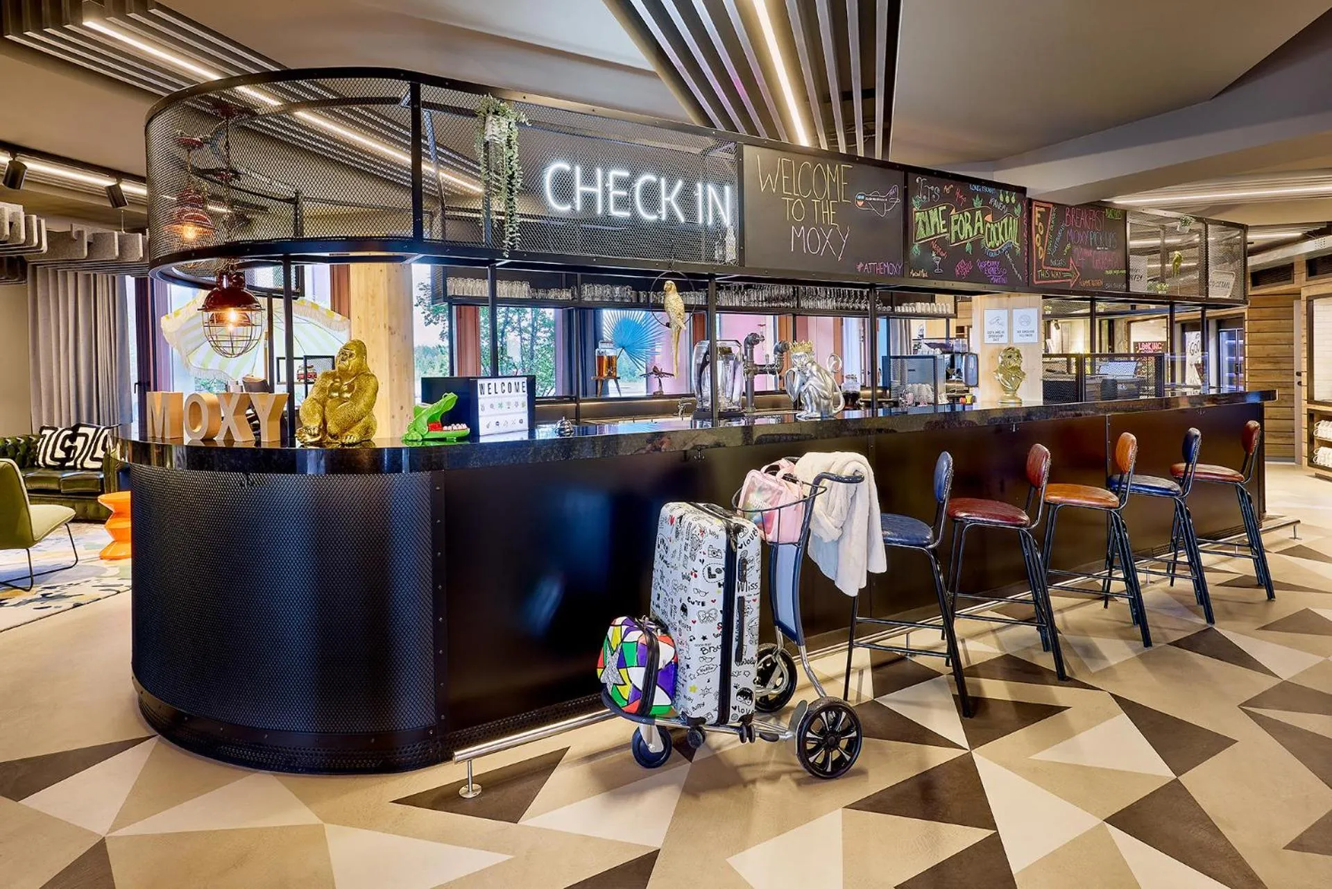 Lobby or reception in Moxy Luxembourg Airport
