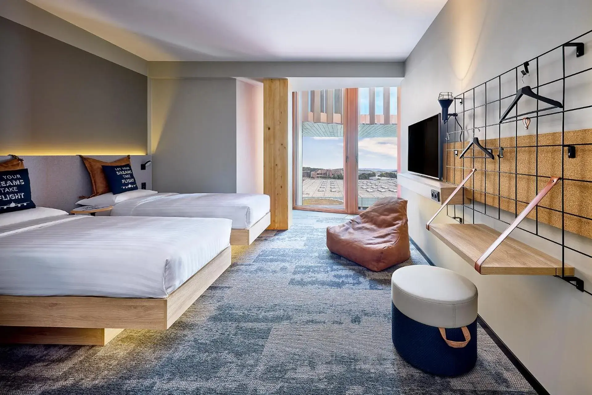 Standard Twin Room - Airfield in Moxy Luxembourg Airport Standard Twin Room - Airfield in Moxy Luxembourg Airport