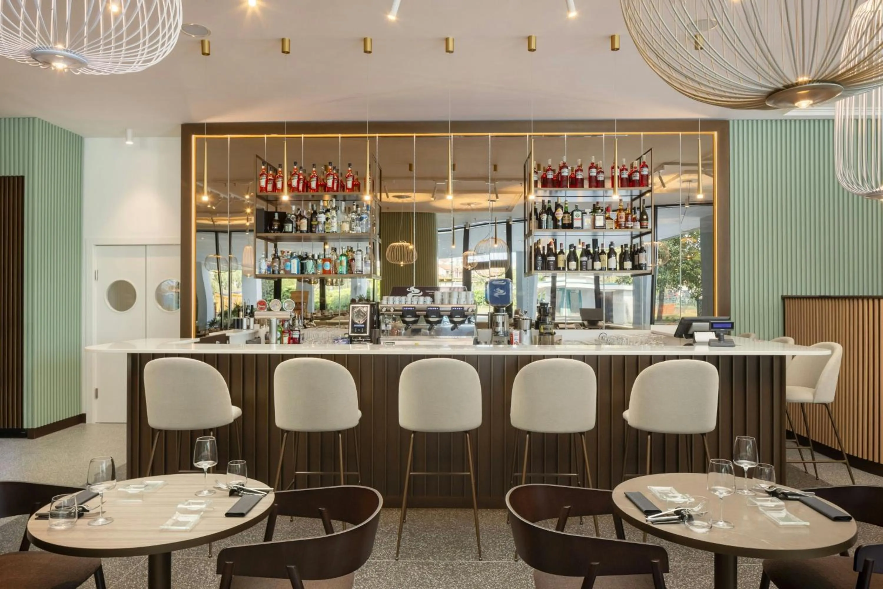 Lounge or bar in Courtyard by Marriott Milano Linate