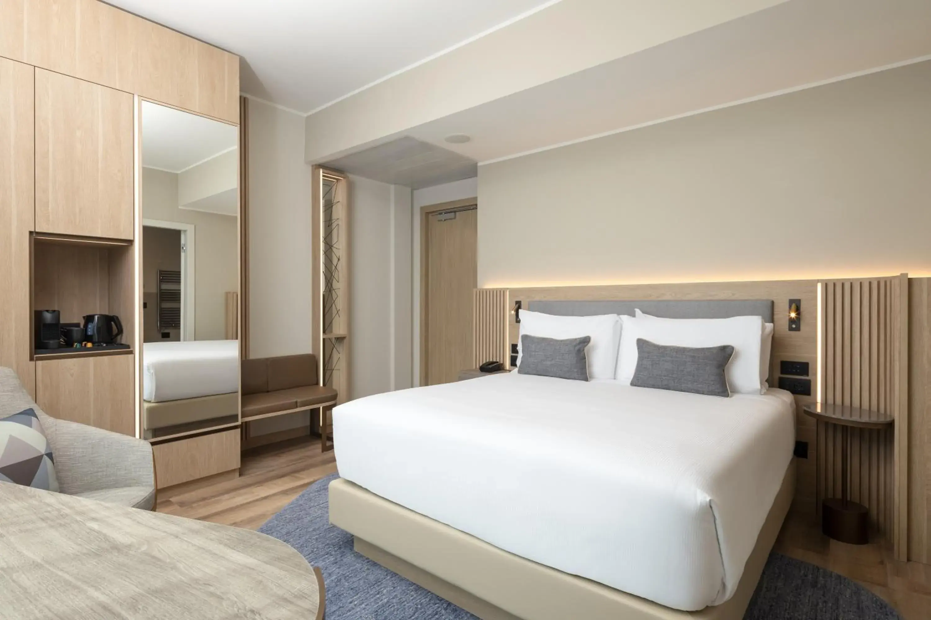 Deluxe Queen Room - High floor in Courtyard by Marriott Milano Linate Deluxe Queen Room - High floor in Courtyard by Marriott Milano Linate