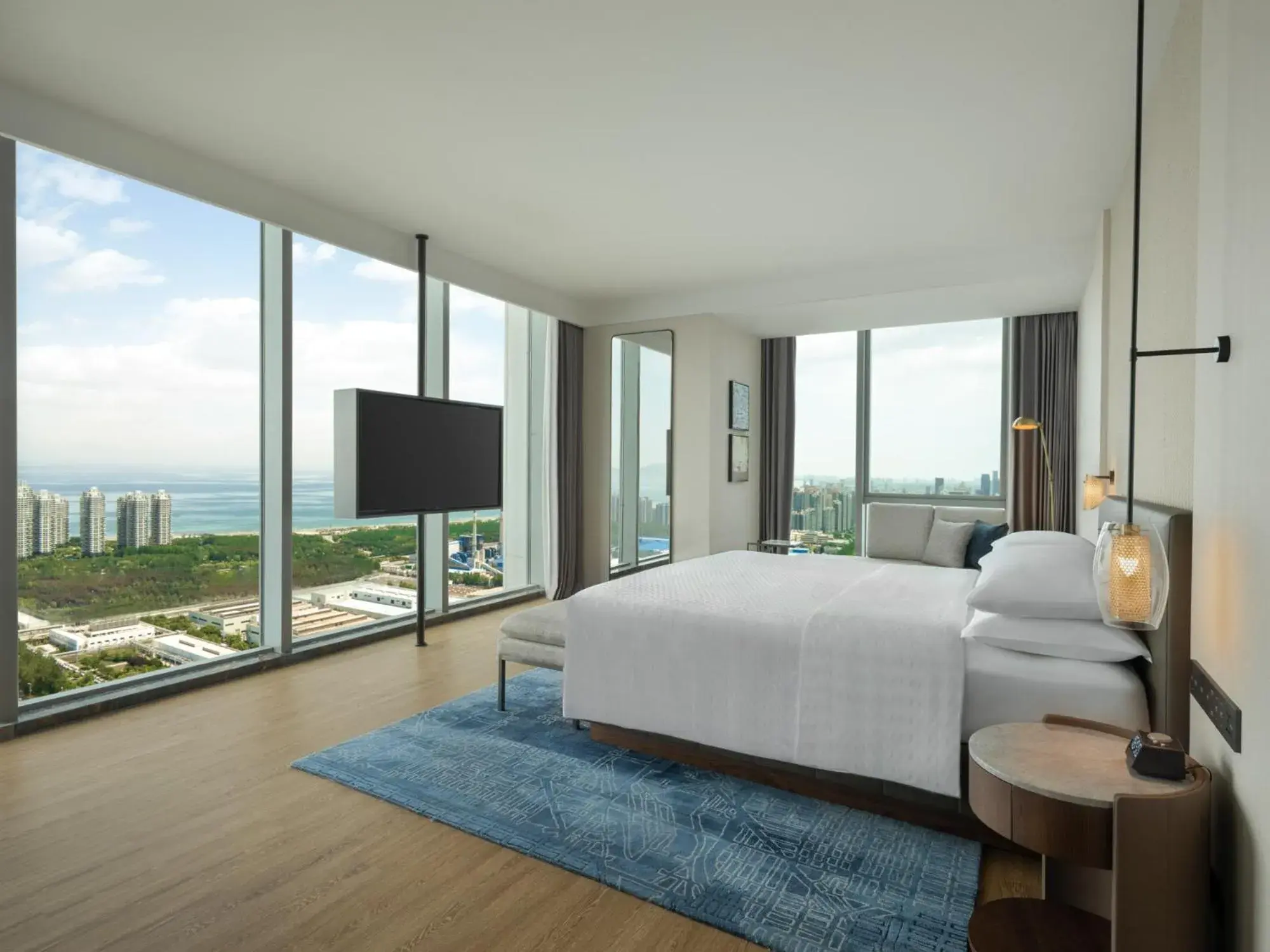 Premium King Suite with Sea View in Four Points by Sheraton Yantai Premium King Suite with Sea View in Four Points by Sheraton Yantai
