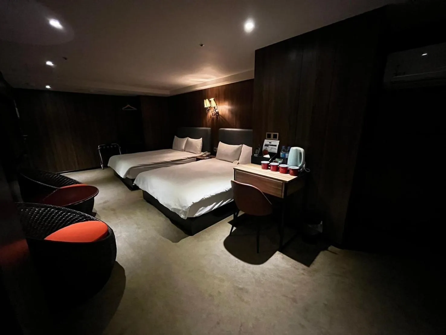 Bed in Airline Inn Ximen