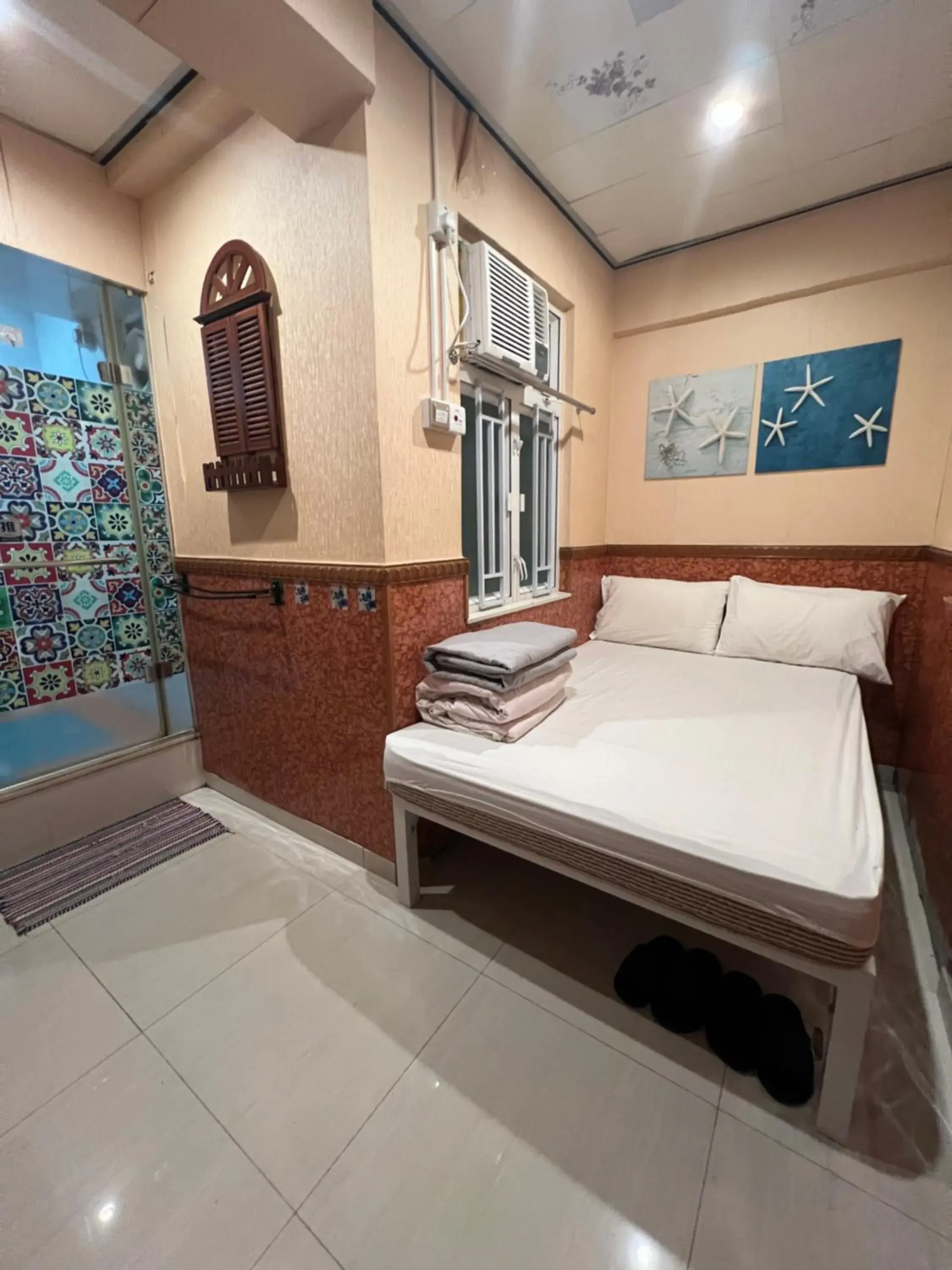 Double Room with Private Bathroom in 3D Inn Hong Kong - Dragon Double Room with Private Bathroom in 3D Inn Hong Kong - Dragon