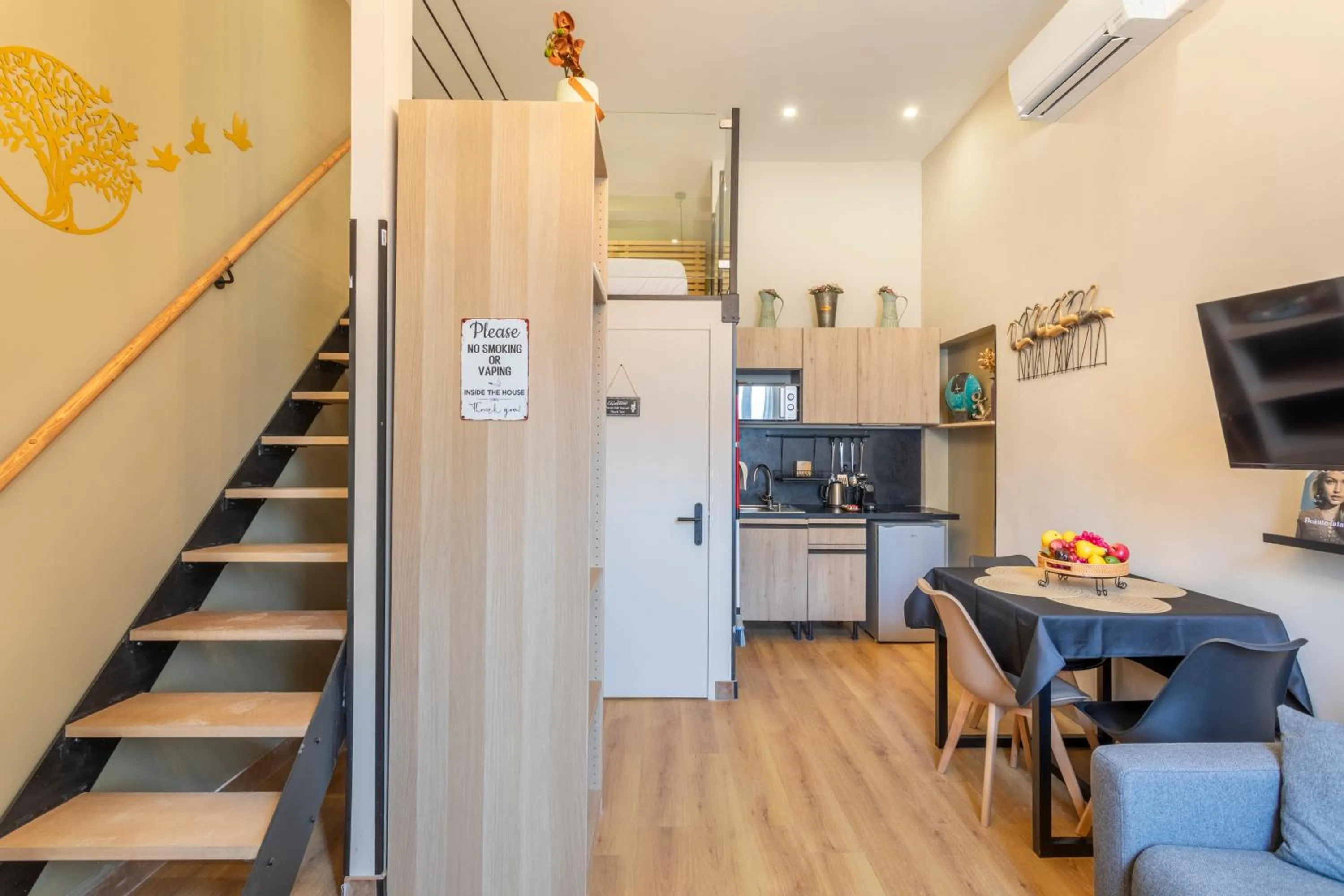 Living room in ADIRA Marseille Montgrand 2 étoiles