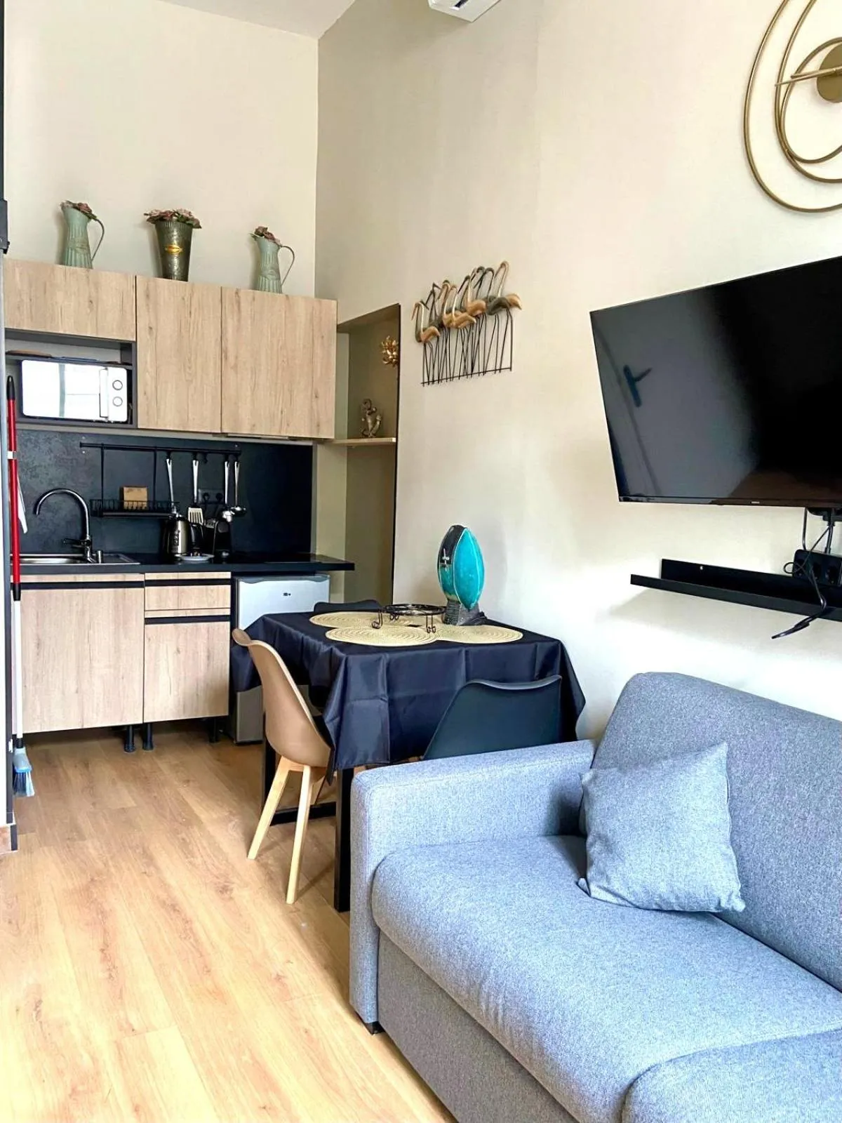 TV and multimedia in ADIRA Marseille Montgrand 2 étoiles