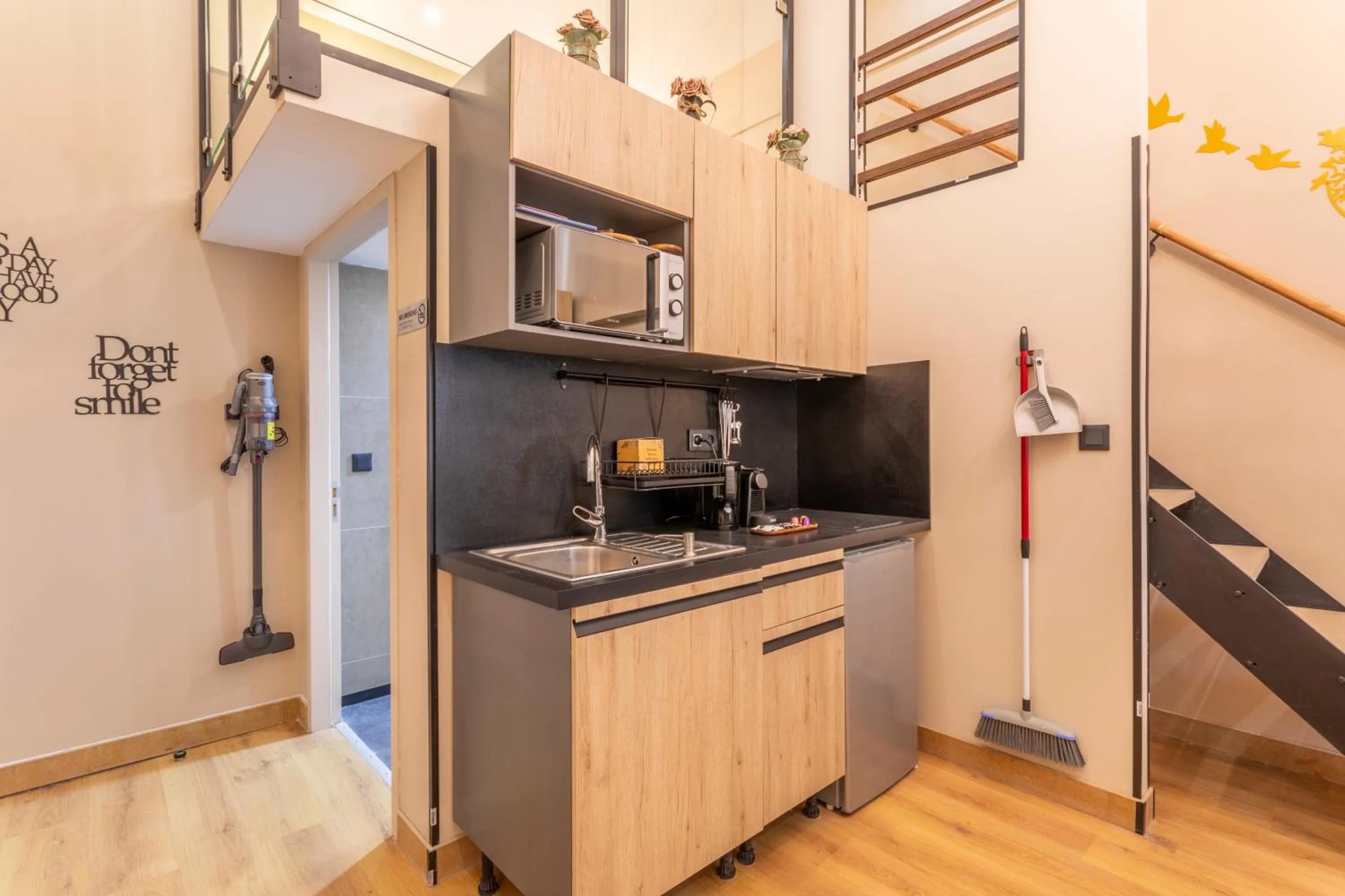 Coffee/tea facilities in ADIRA Marseille Montgrand 2 étoiles