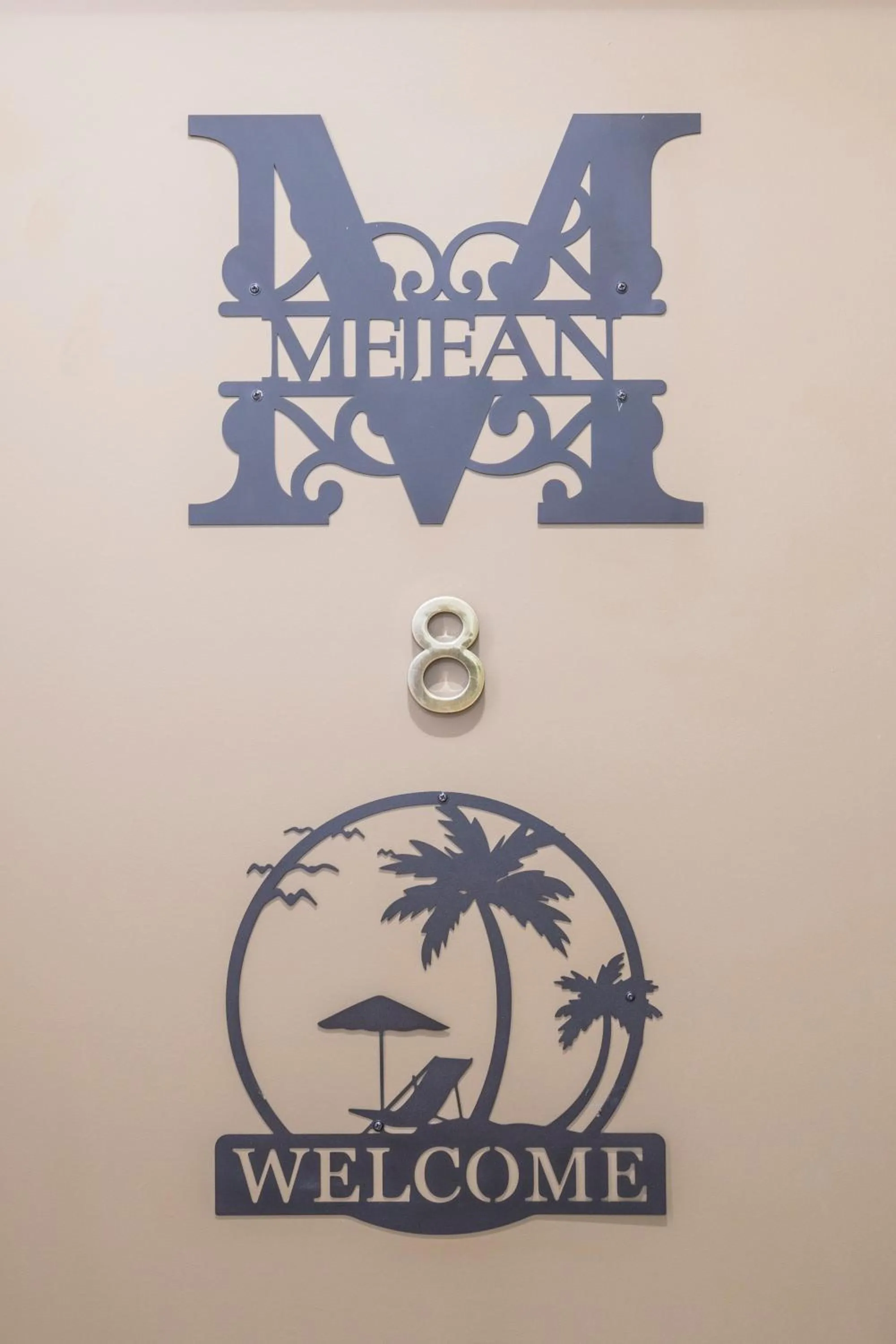 Property logo or sign in ADIRA Marseille Montgrand 2 étoiles