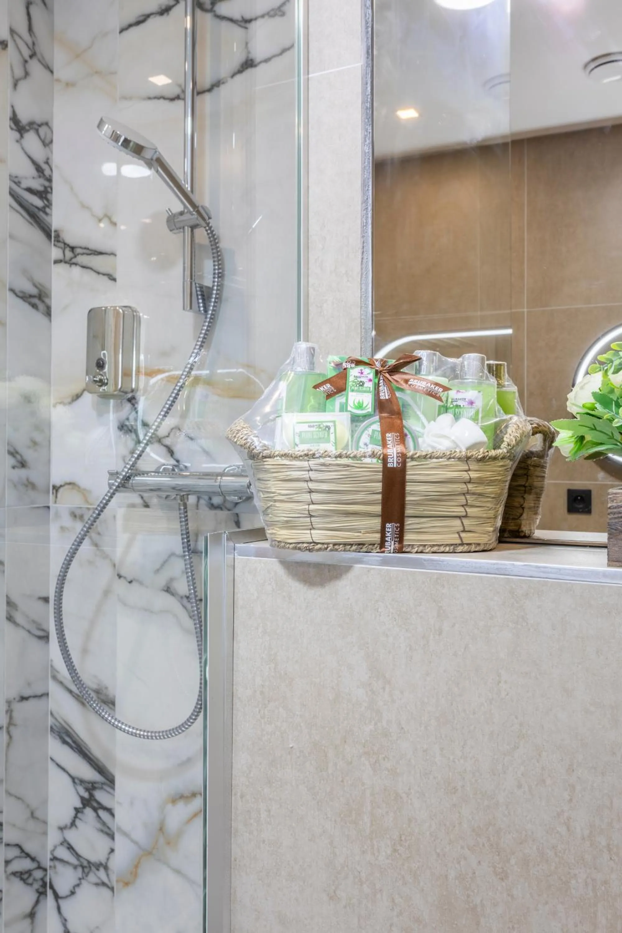 Kitchen or kitchenette in ADIRA Marseille Montgrand 2 étoiles