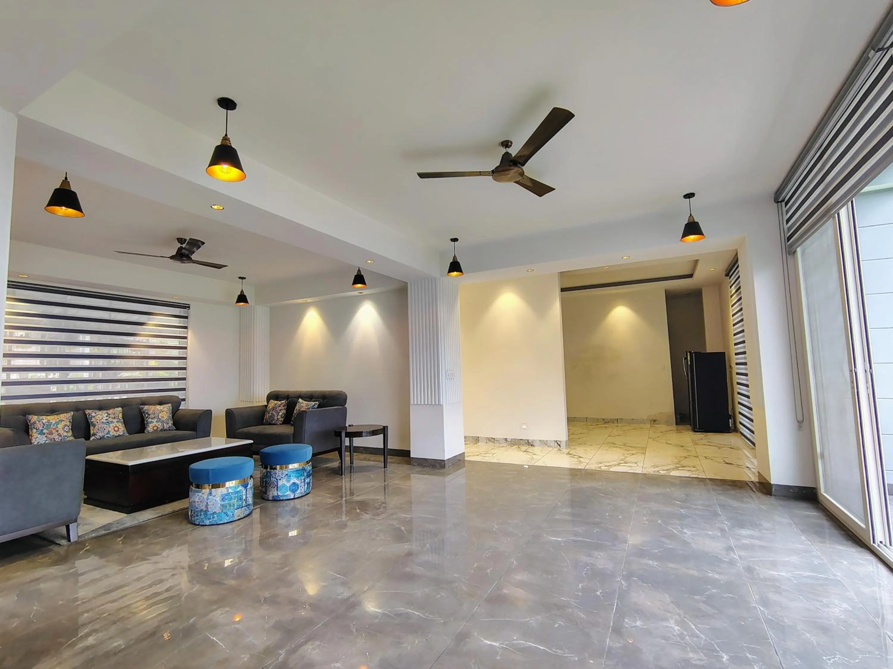 Living room in Pihu's Nest Kasauli