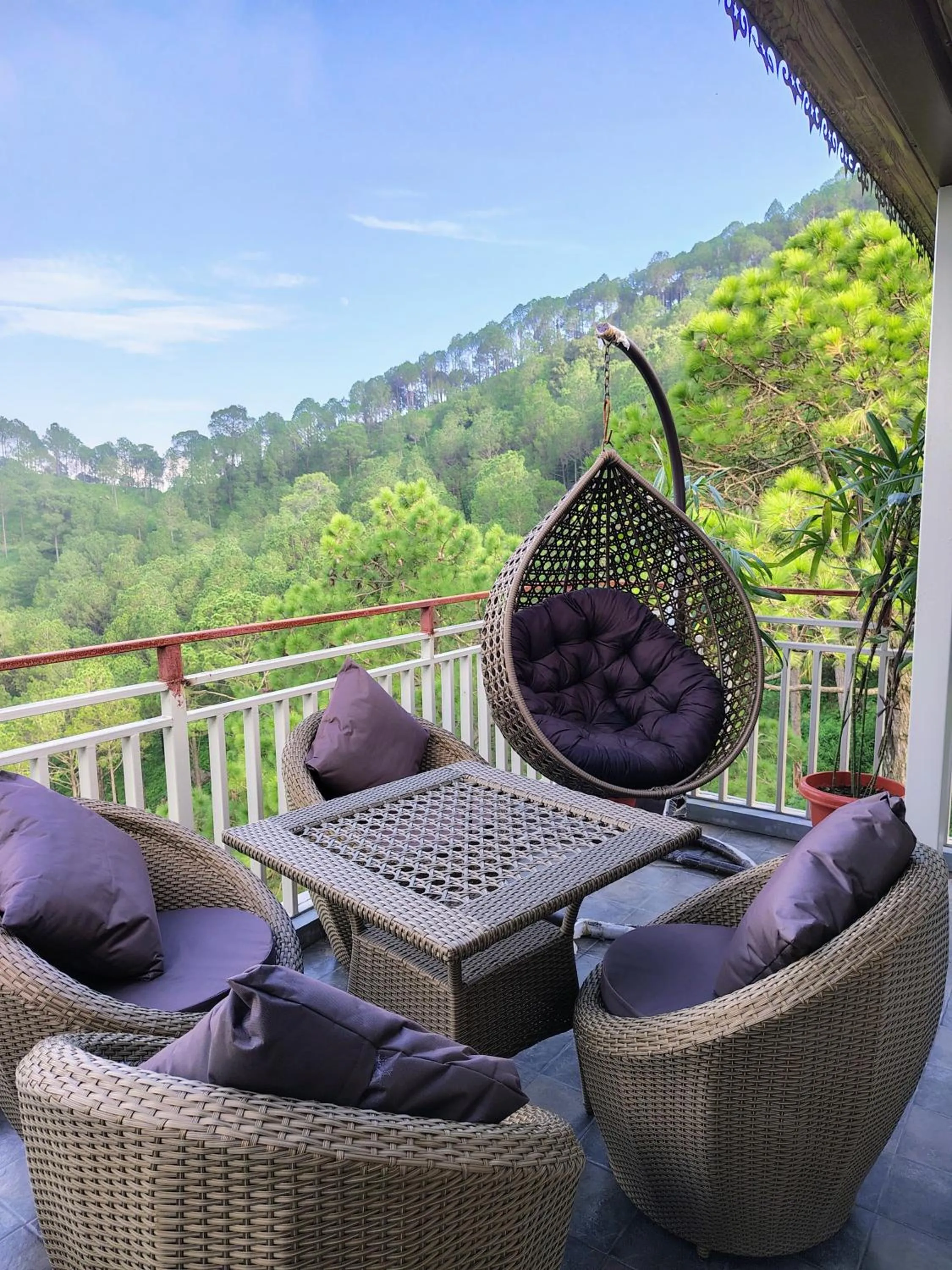 Balcony/Terrace in Pihu's Nest Kasauli
