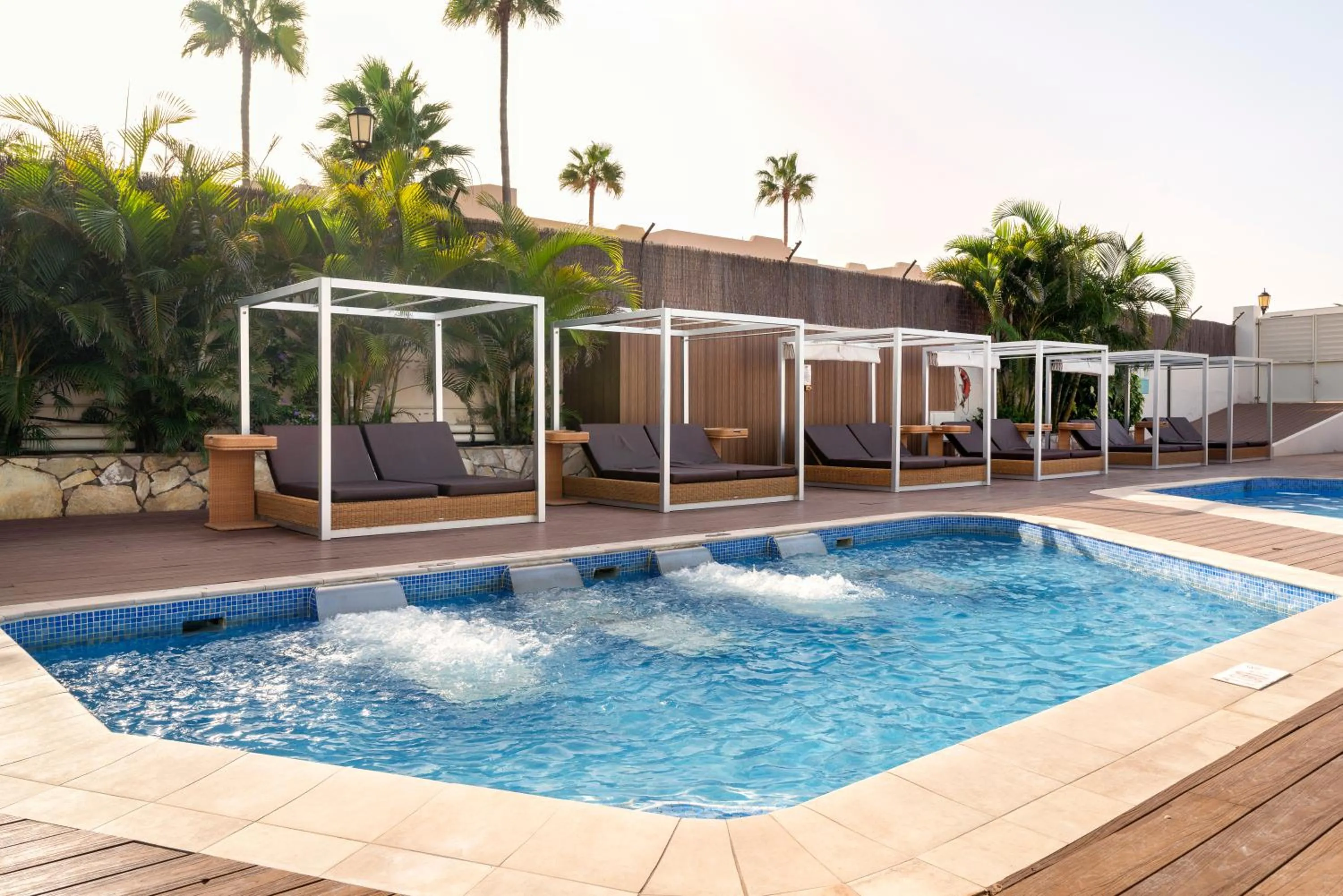 Swimming pool in Alua Suites Fuerteventura - All Inclusive