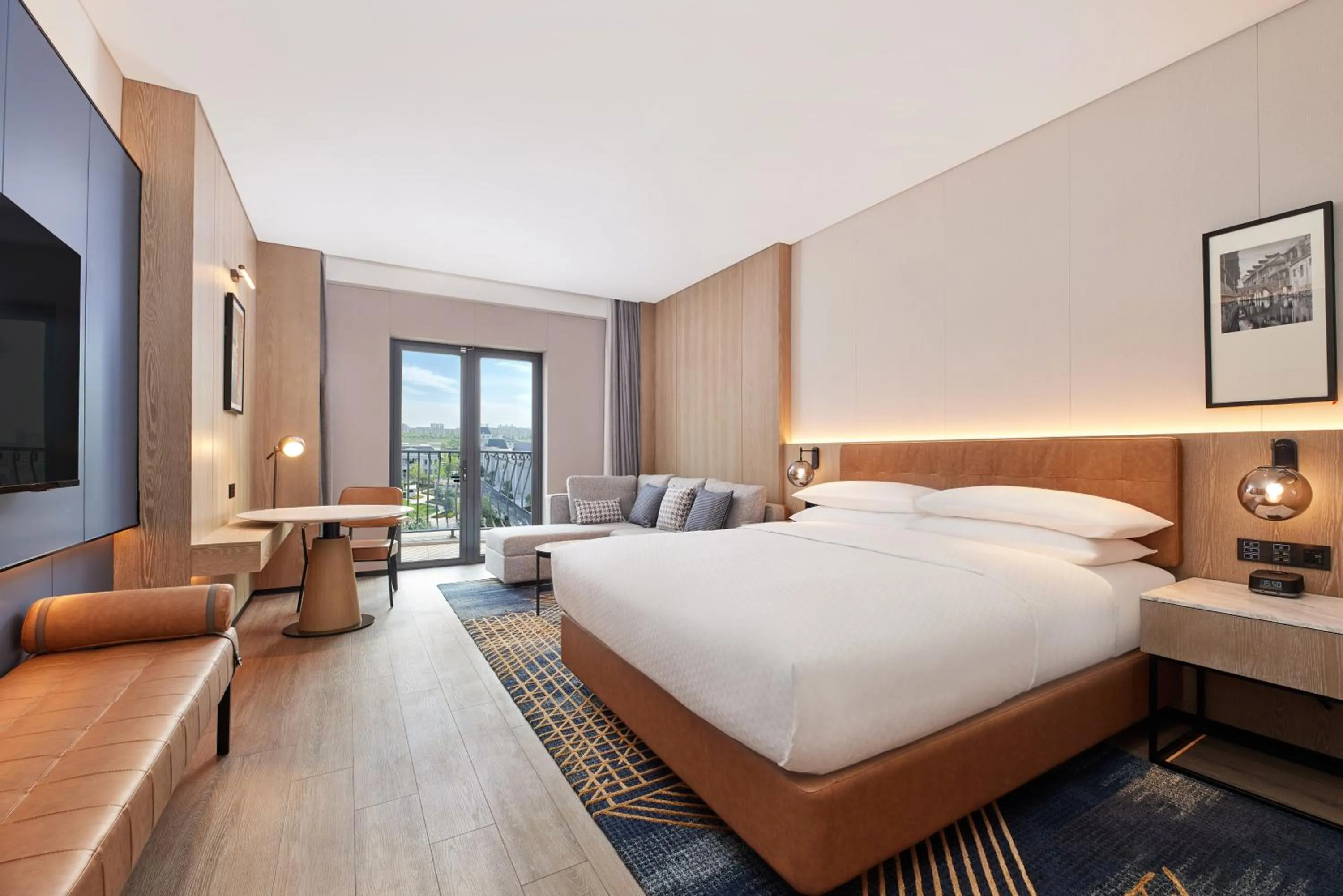 Bedroom, Bed in Four Points by Sheraton Shanghai Fengjing