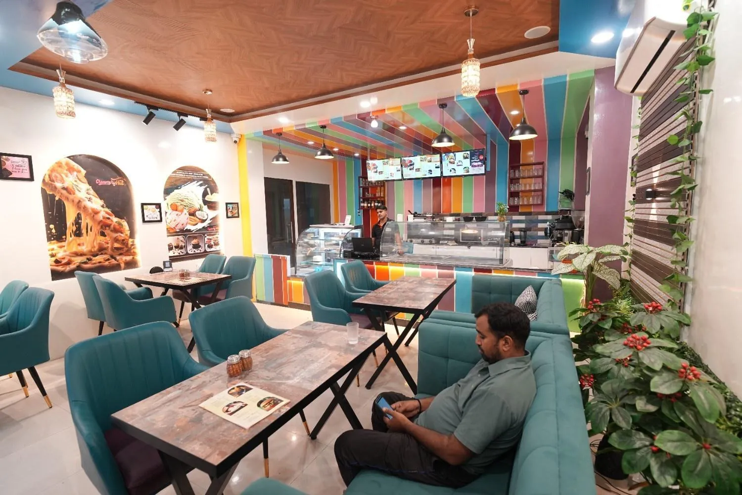 Restaurant/places to eat in Hotel Hari Kripa Dham Near Prem Mandir By HRG