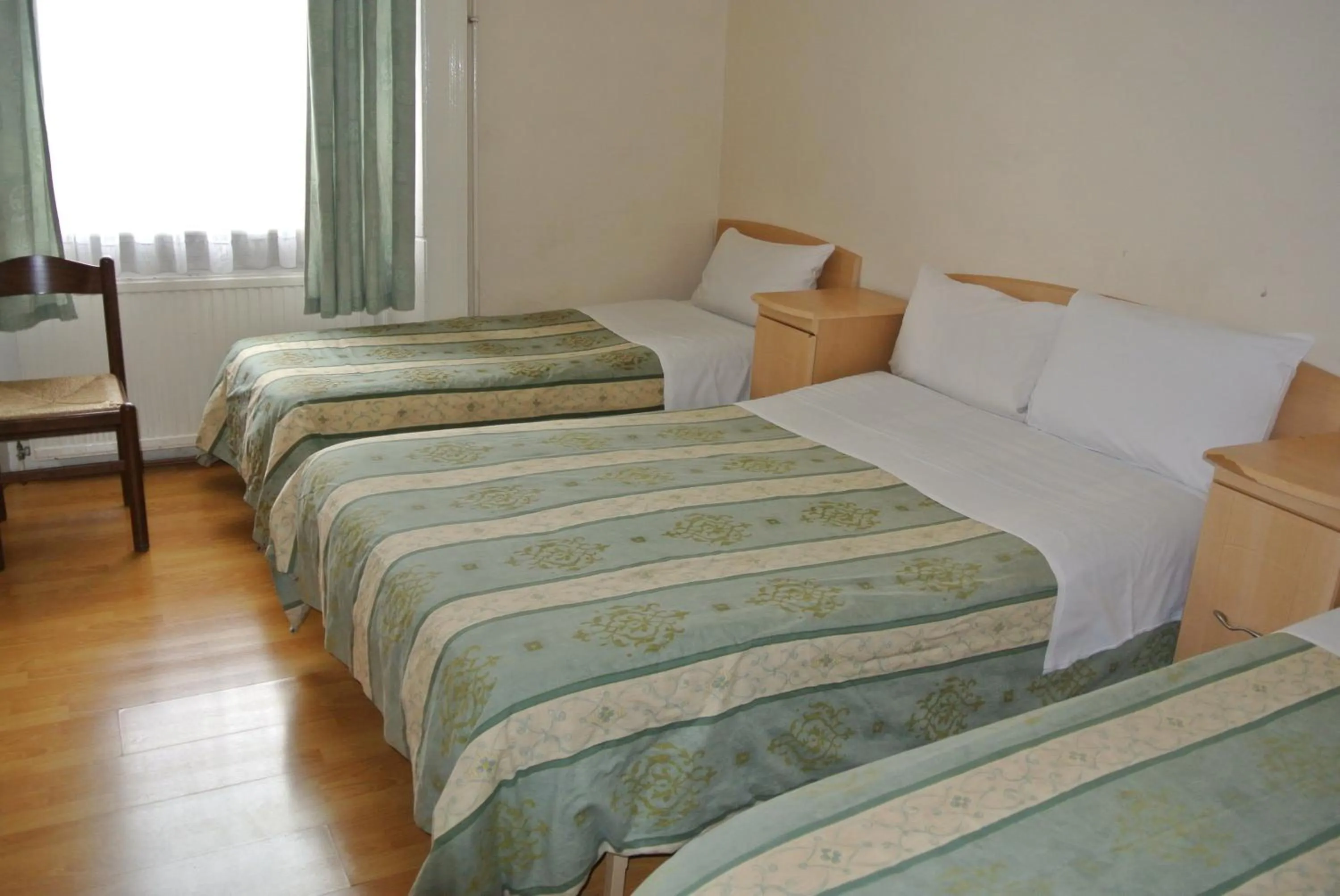 Bed in The Belgrove Hotel