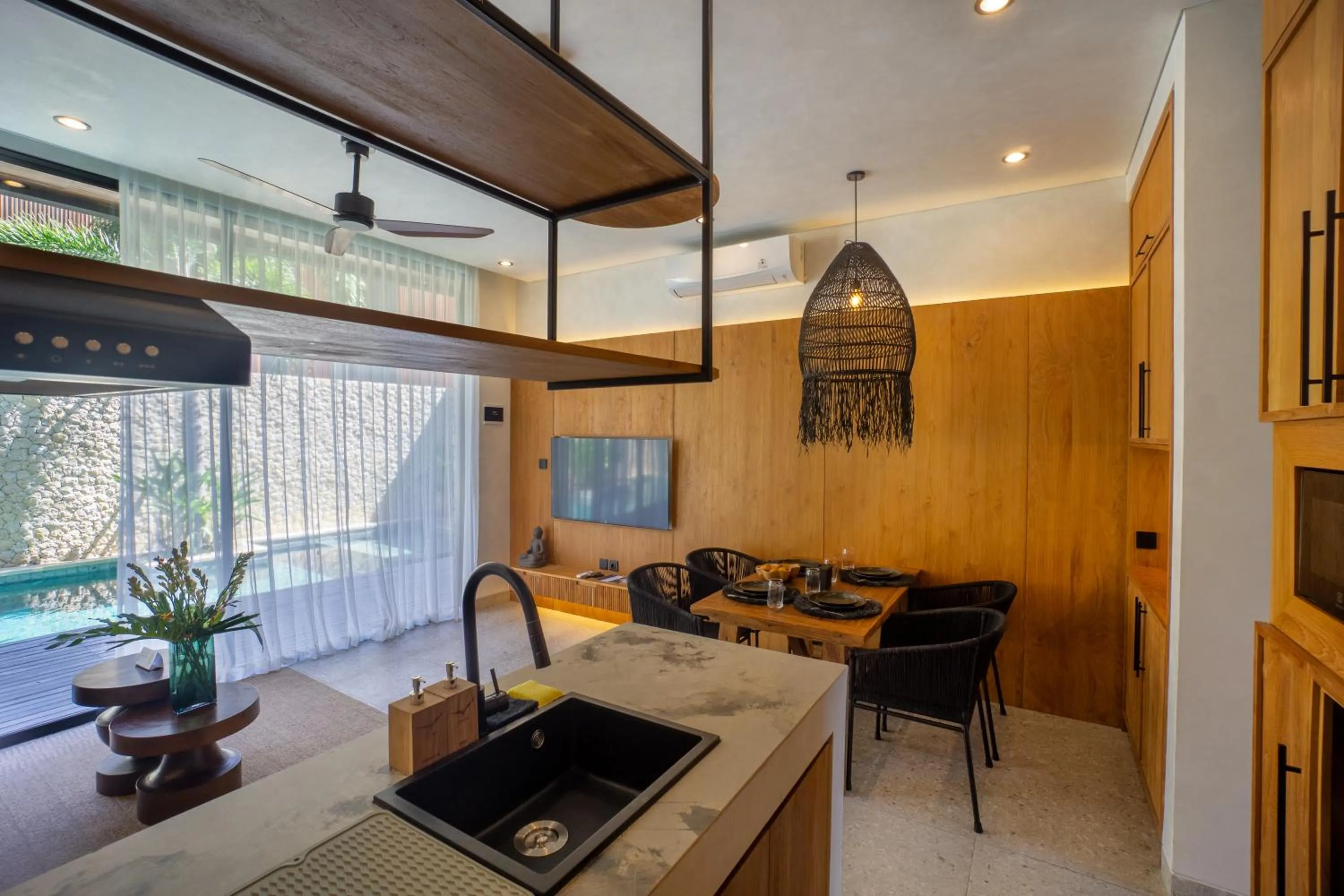 TV and multimedia in Rahya Villas Complex