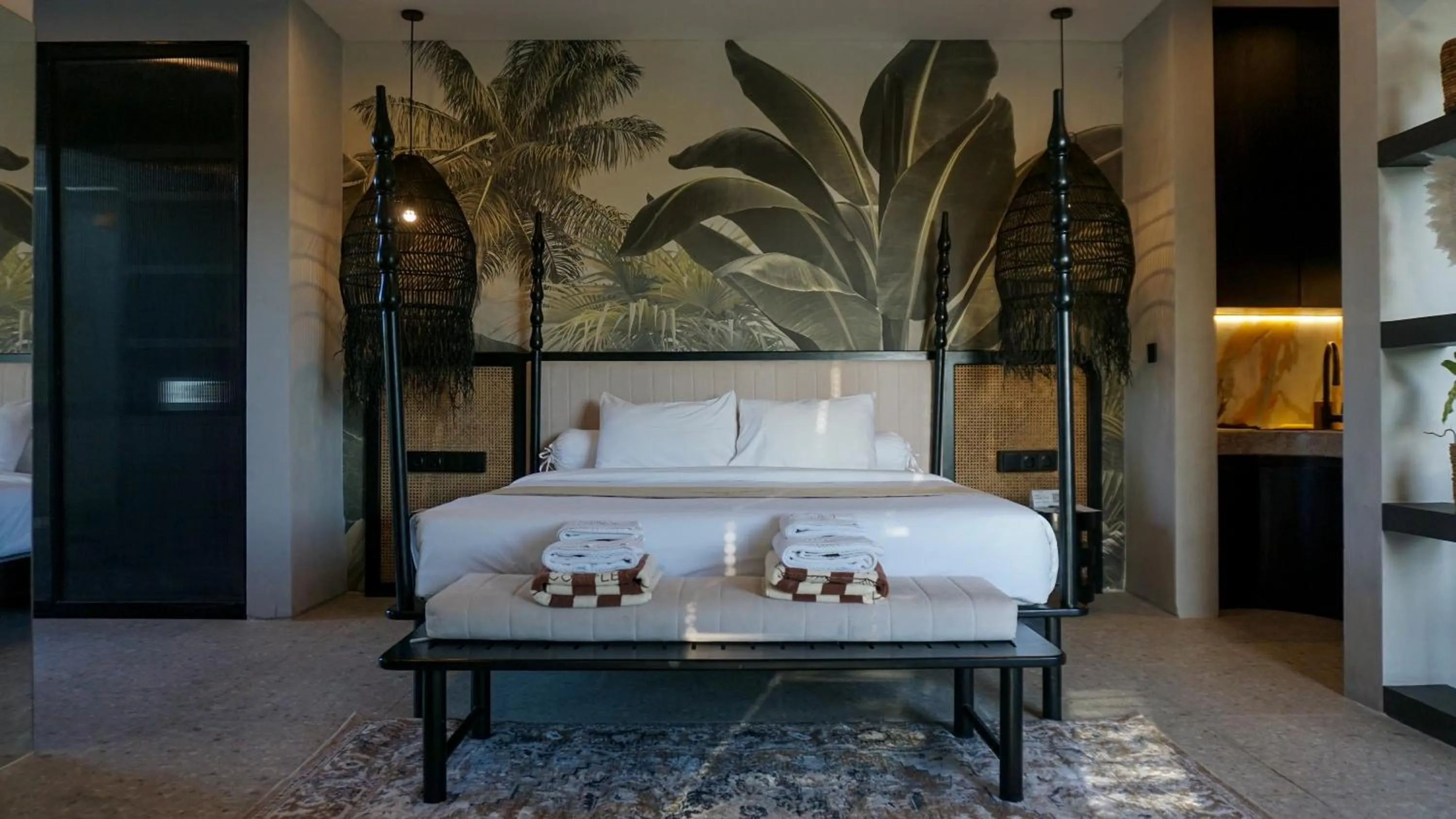 Bed in Rahya Villas Complex