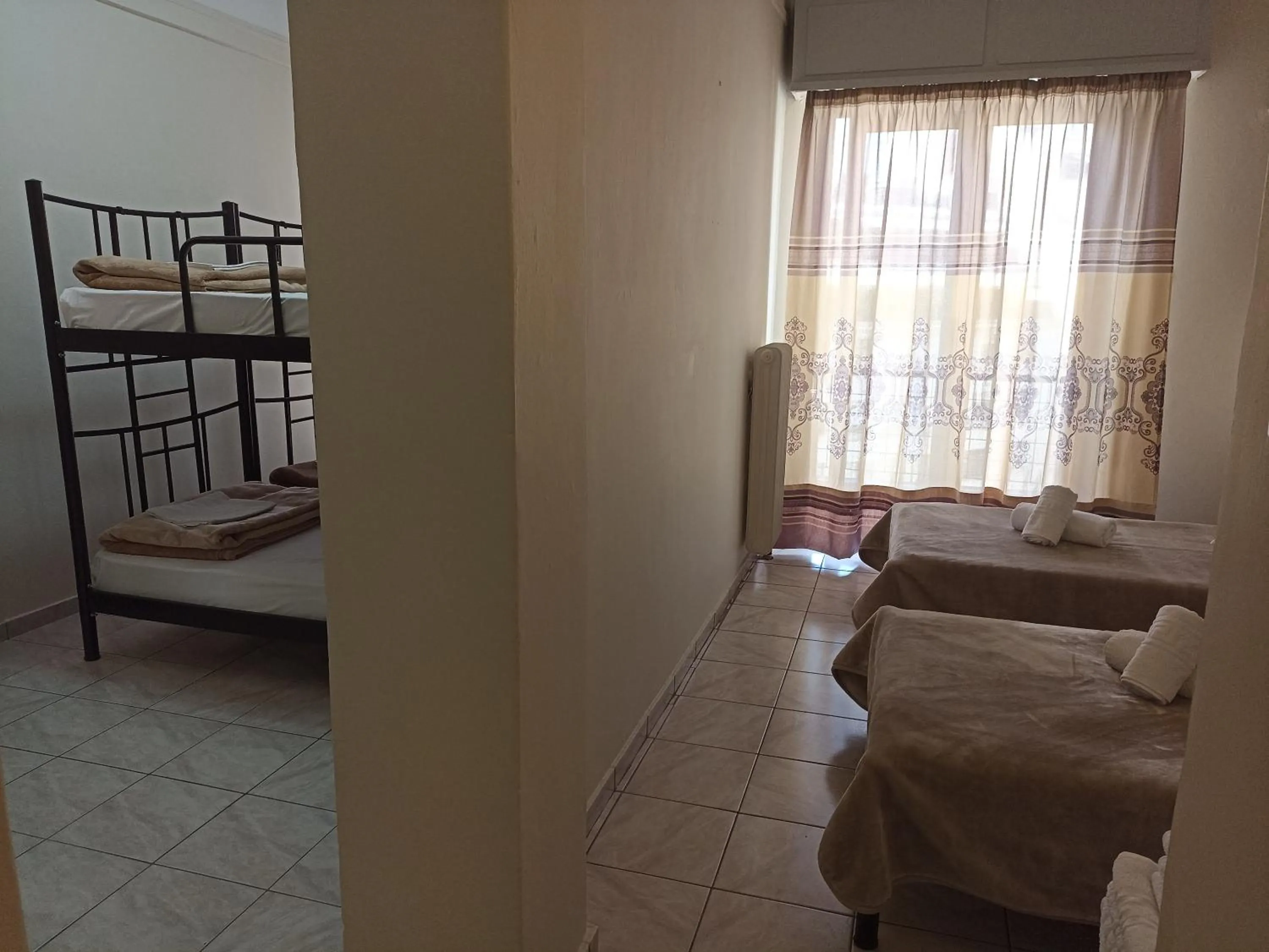 Photo of the whole room, Bed in Elite Hotel