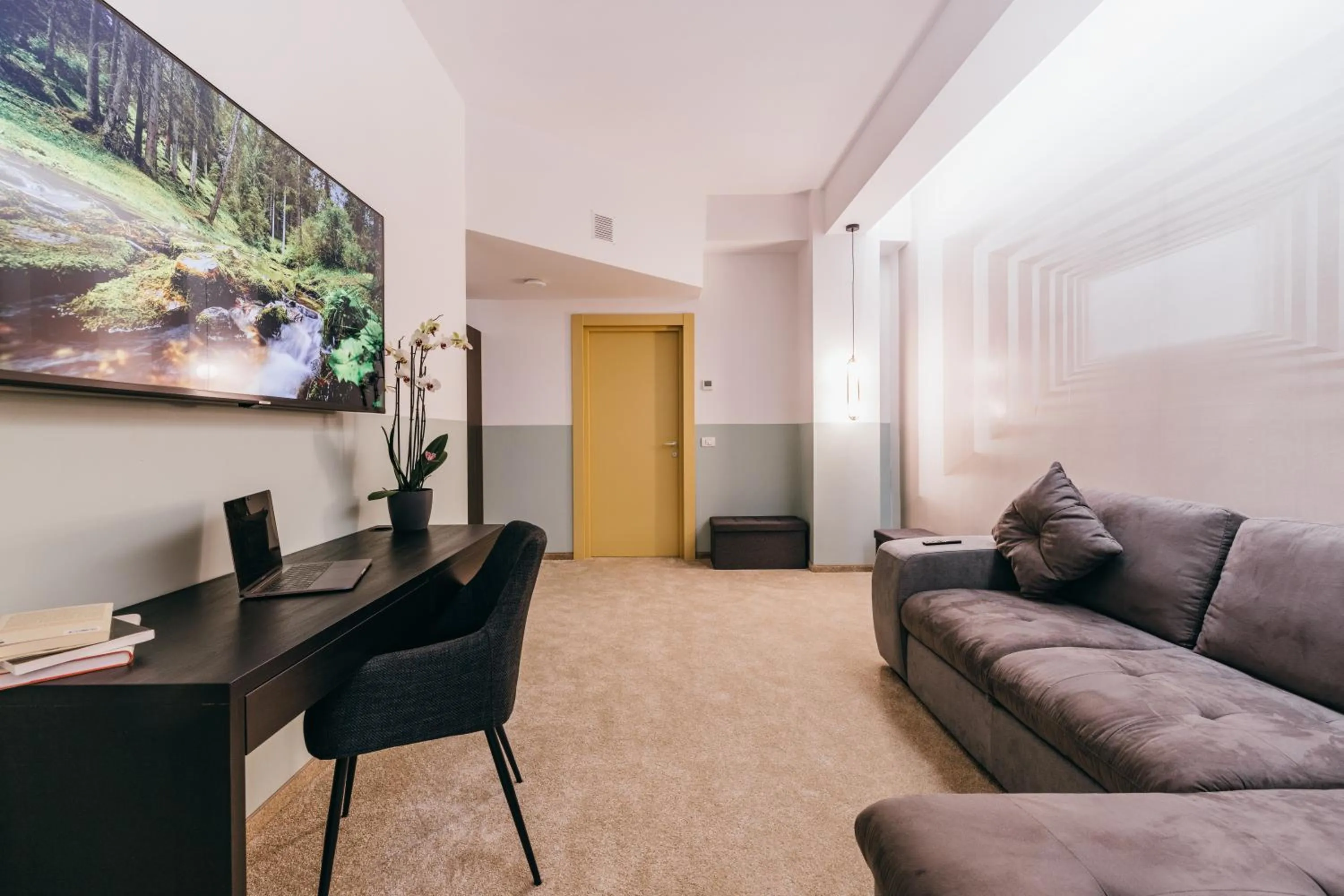 Living room in HOTEL AGORA Mures