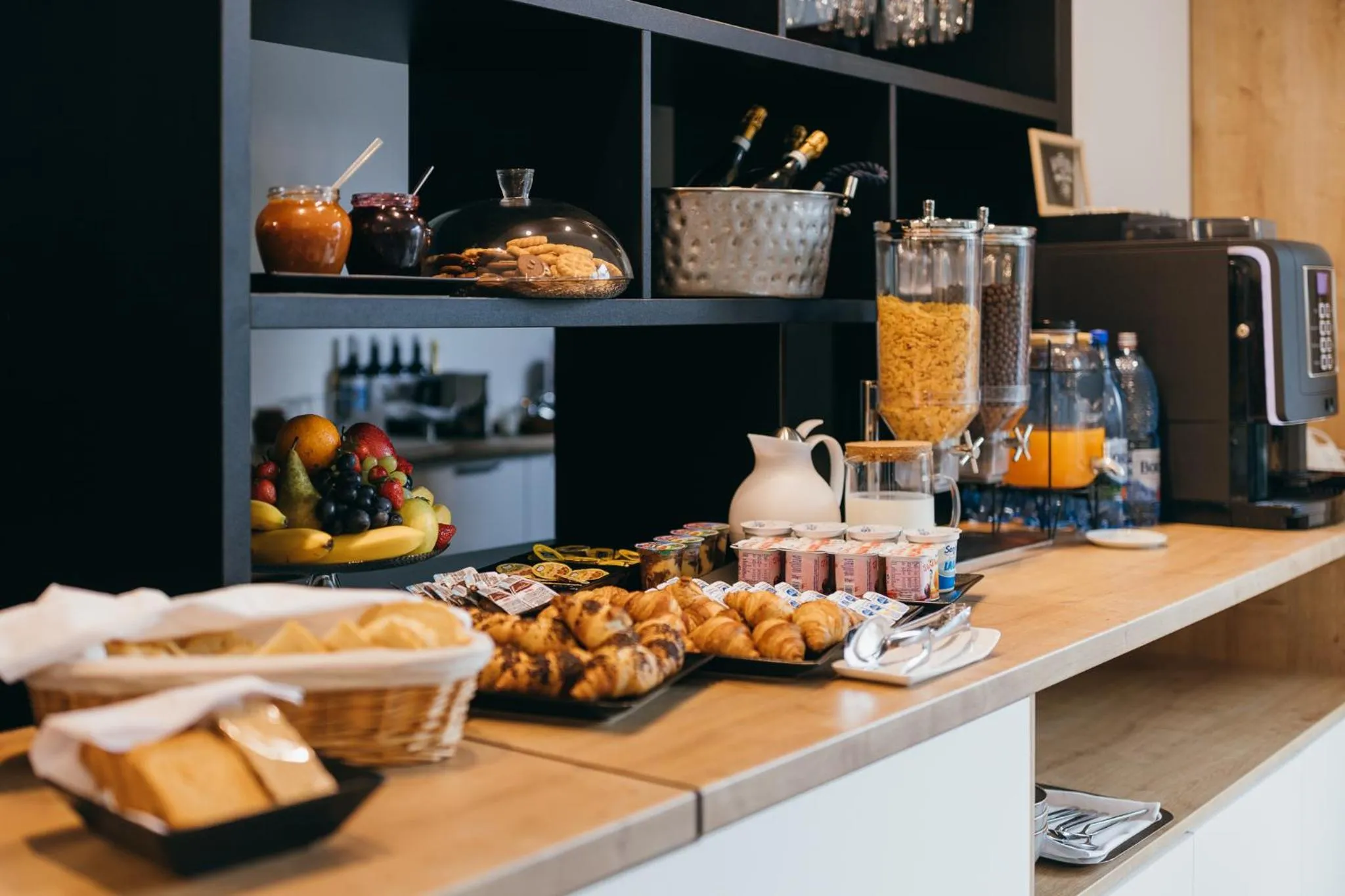 Buffet breakfast in HOTEL AGORA Mures
