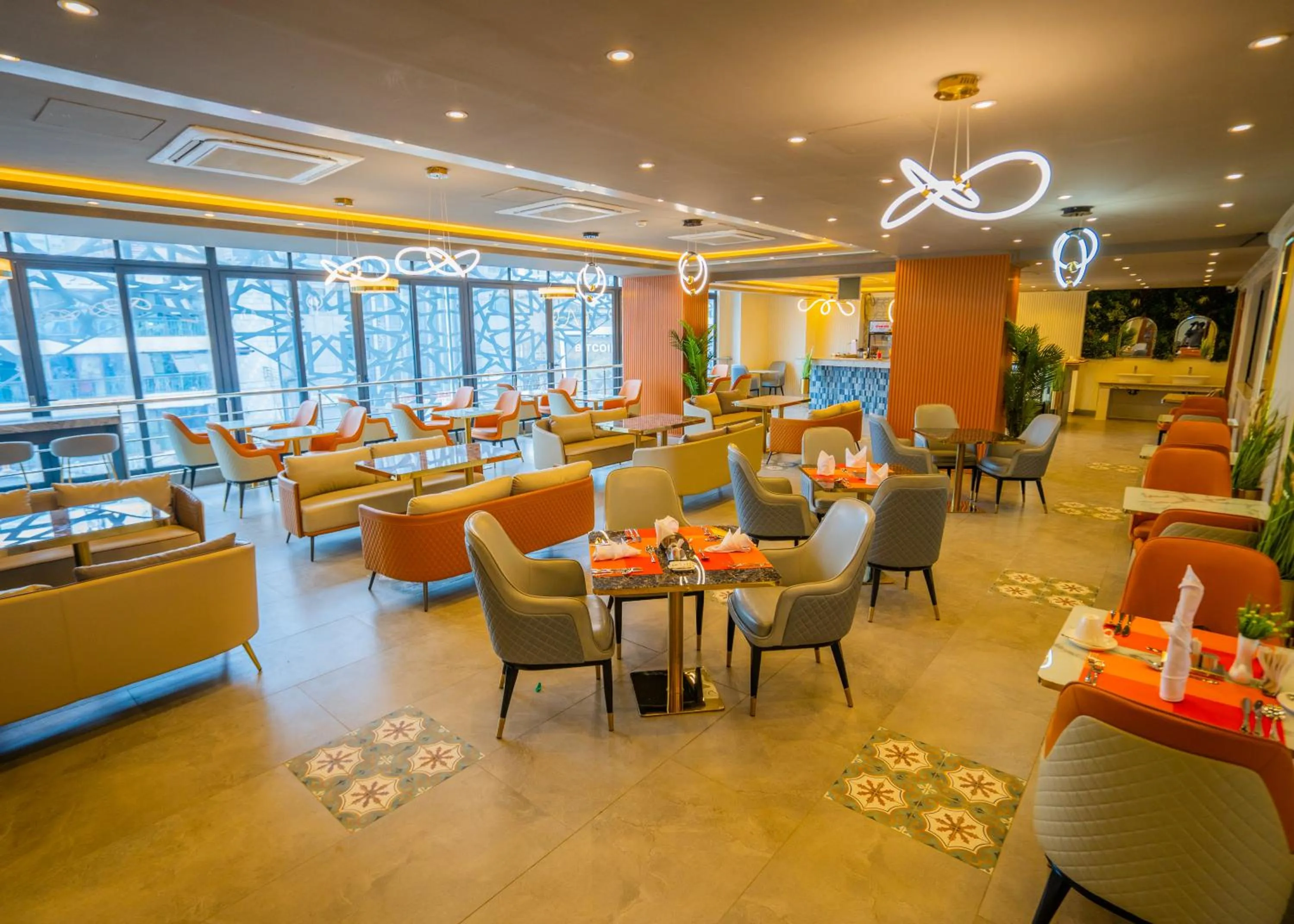 Restaurant/places to eat in Baraka Tower Hotel