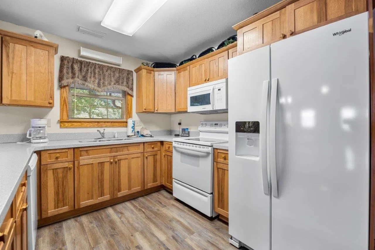 Poplar Point Condo Unit 12B by Eden Crest