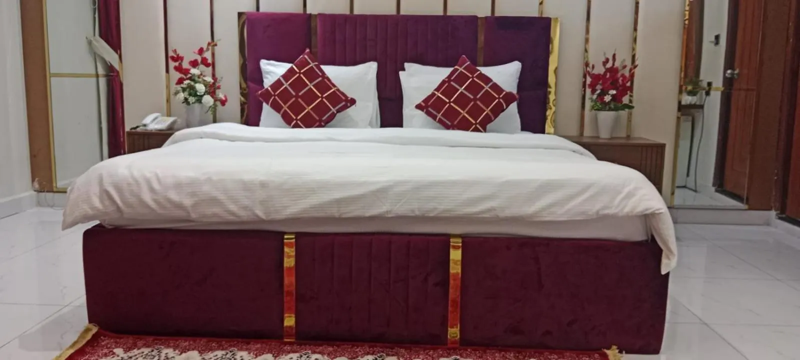 Bed in Diplomat Fort Boutique Hotel