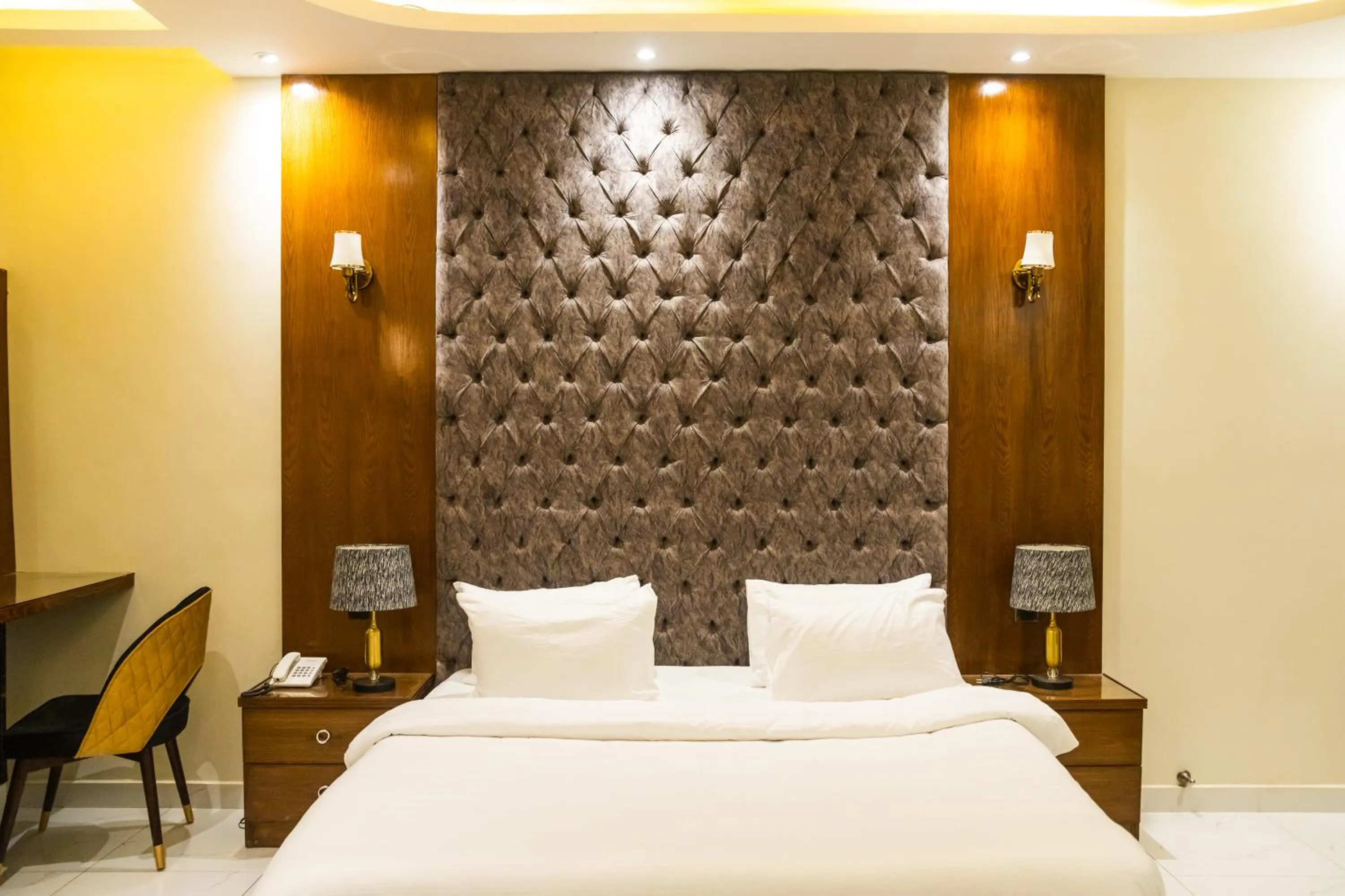 Bed in Diplomat Fort Boutique Hotel