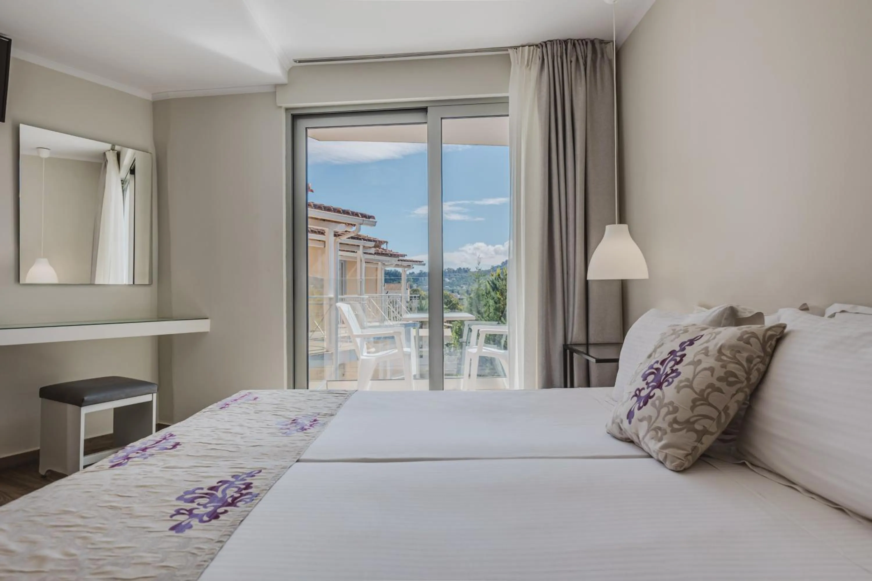 Bed in Sunrise Zante - Adults Only Hotel