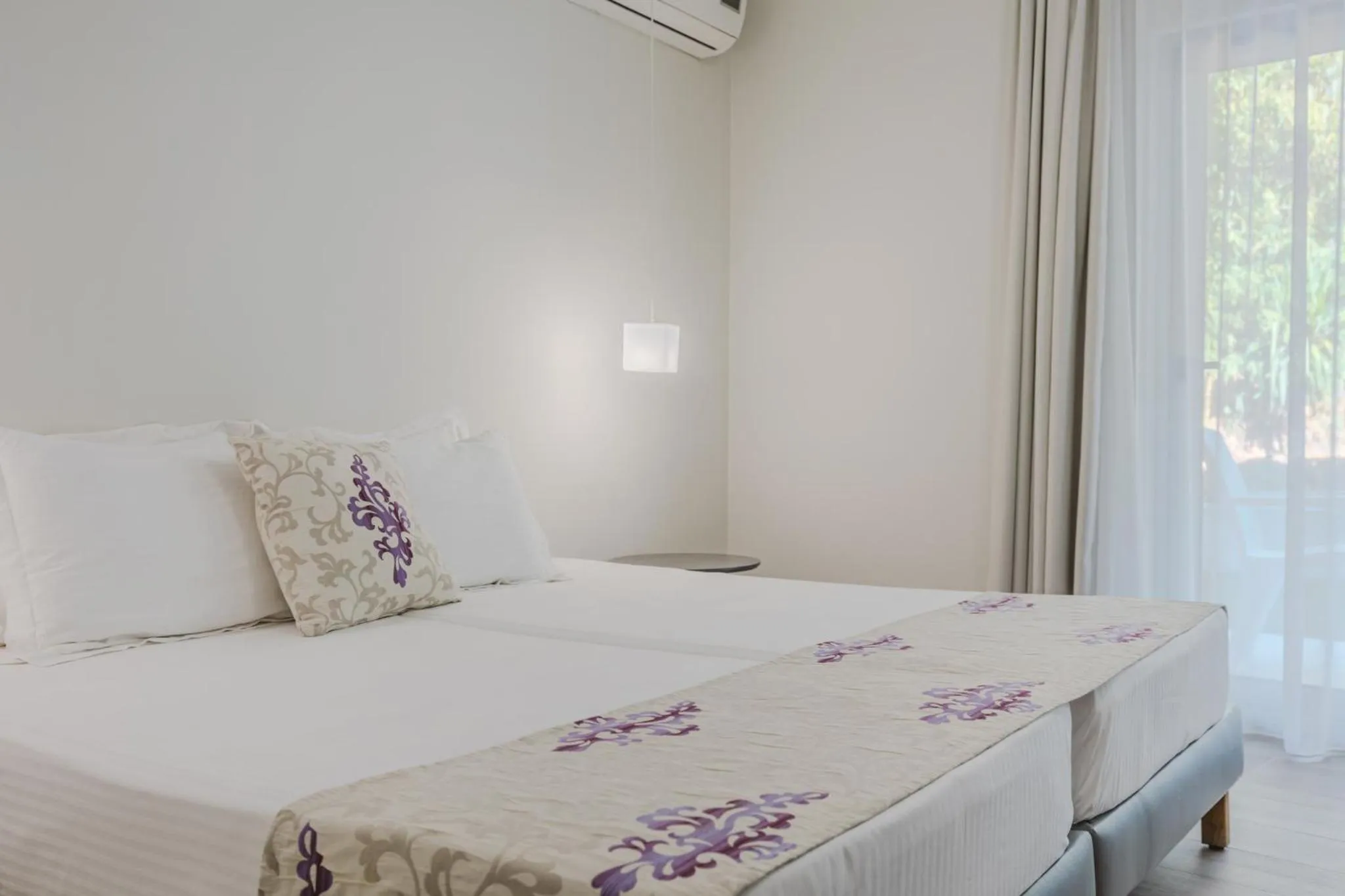 Bed in Sunrise Zante - Adults Only Hotel