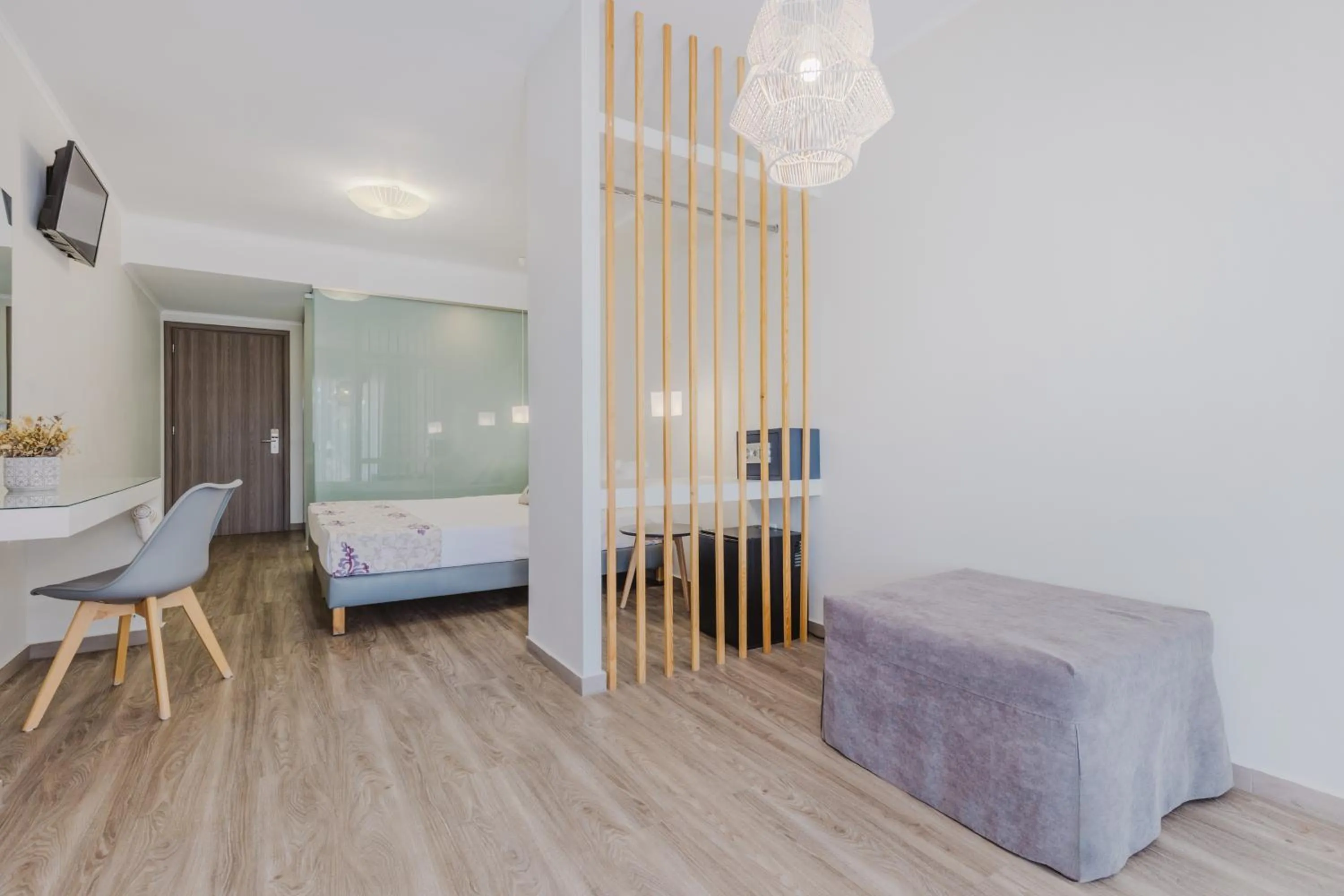 TV and multimedia, Bed in Sunrise Zante - Adults Only Hotel