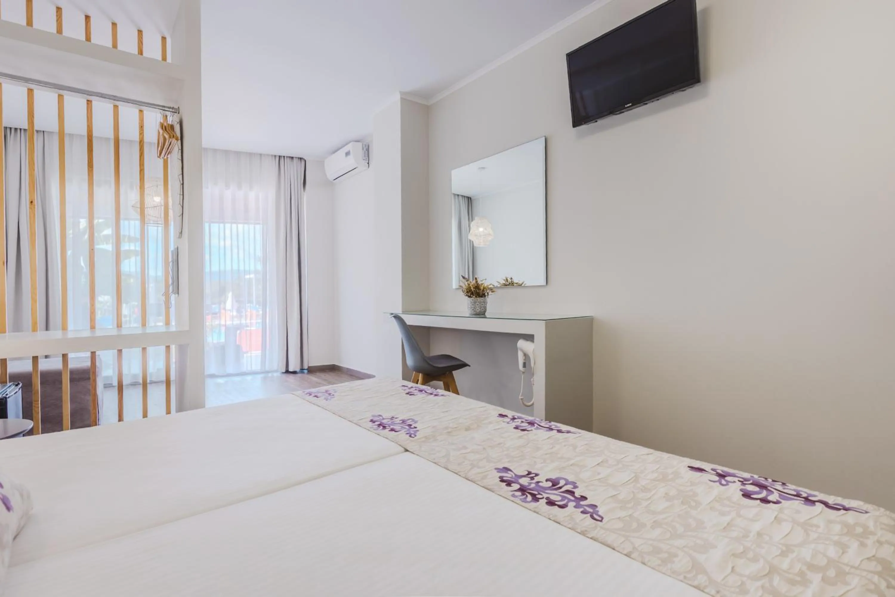 Photo of the whole room, Bed in Sunrise Zante - Adults Only Hotel