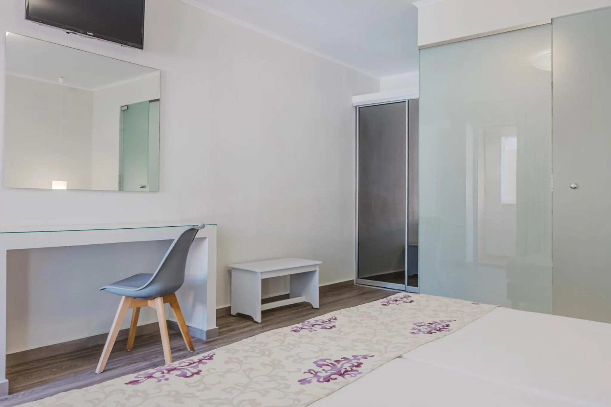 TV and multimedia, Bed in Sunrise Zante - Adults Only Hotel