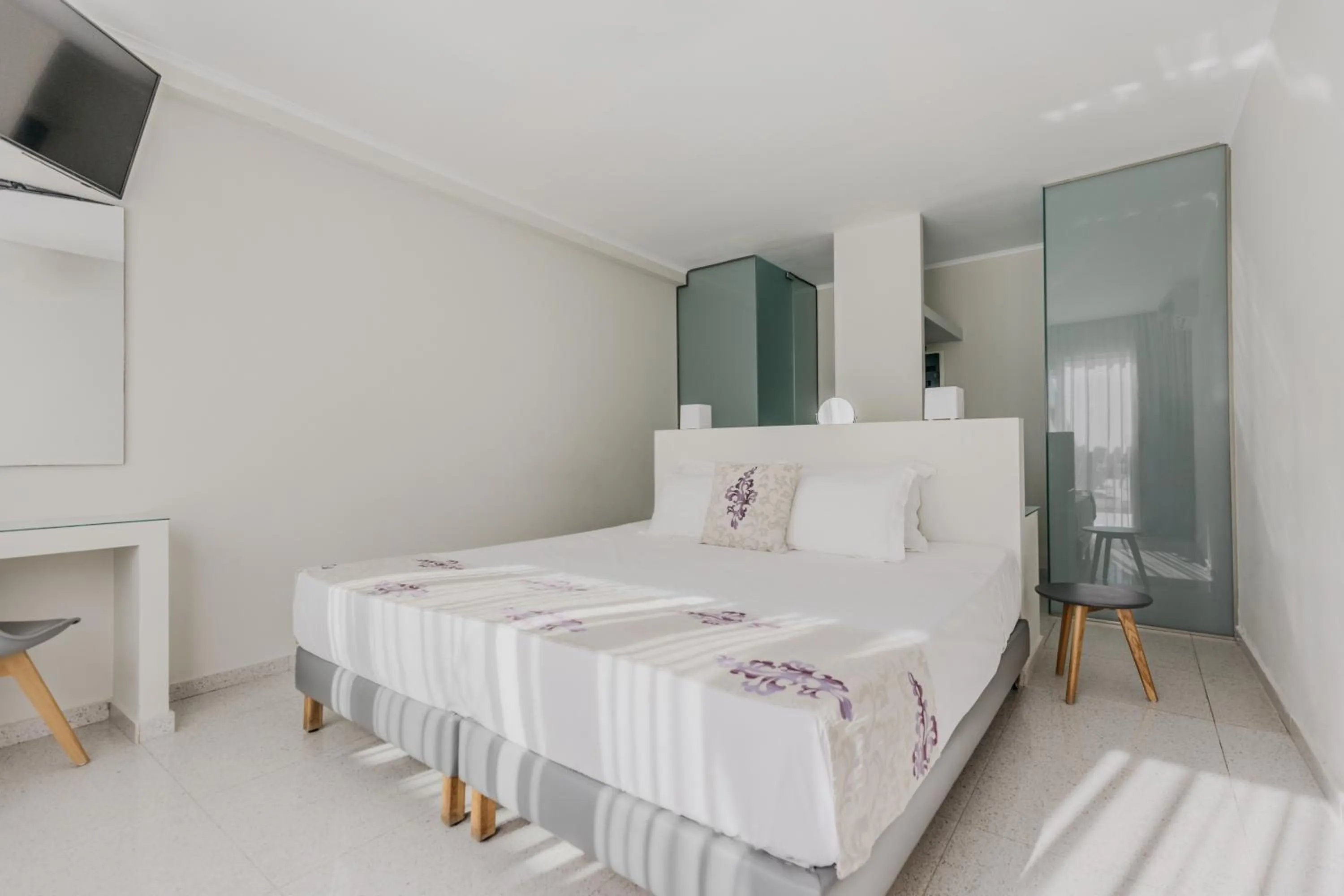 Photo of the whole room, Bed in Sunrise Zante - Adults Only Hotel