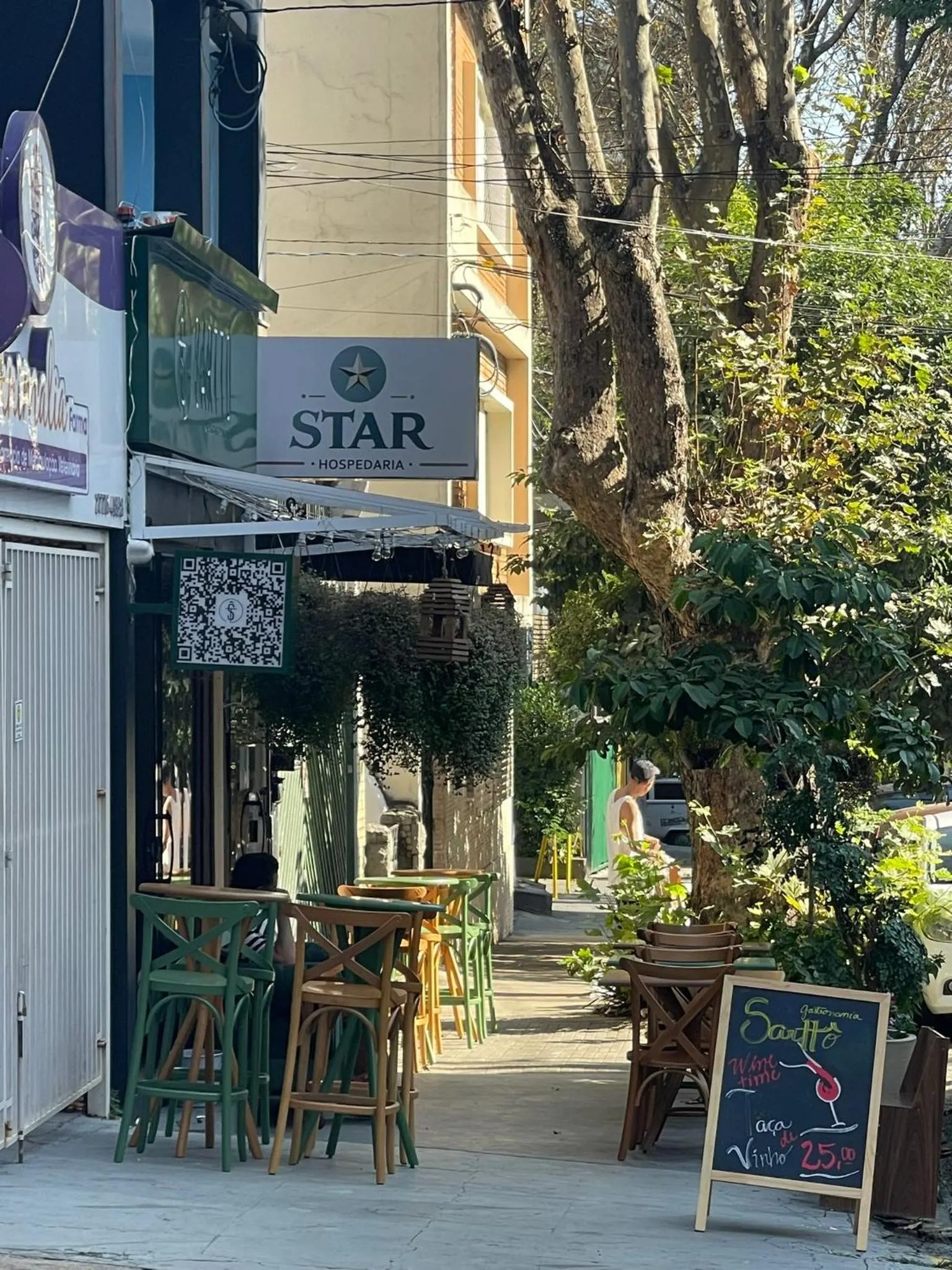 Street view in Star Hospedaria