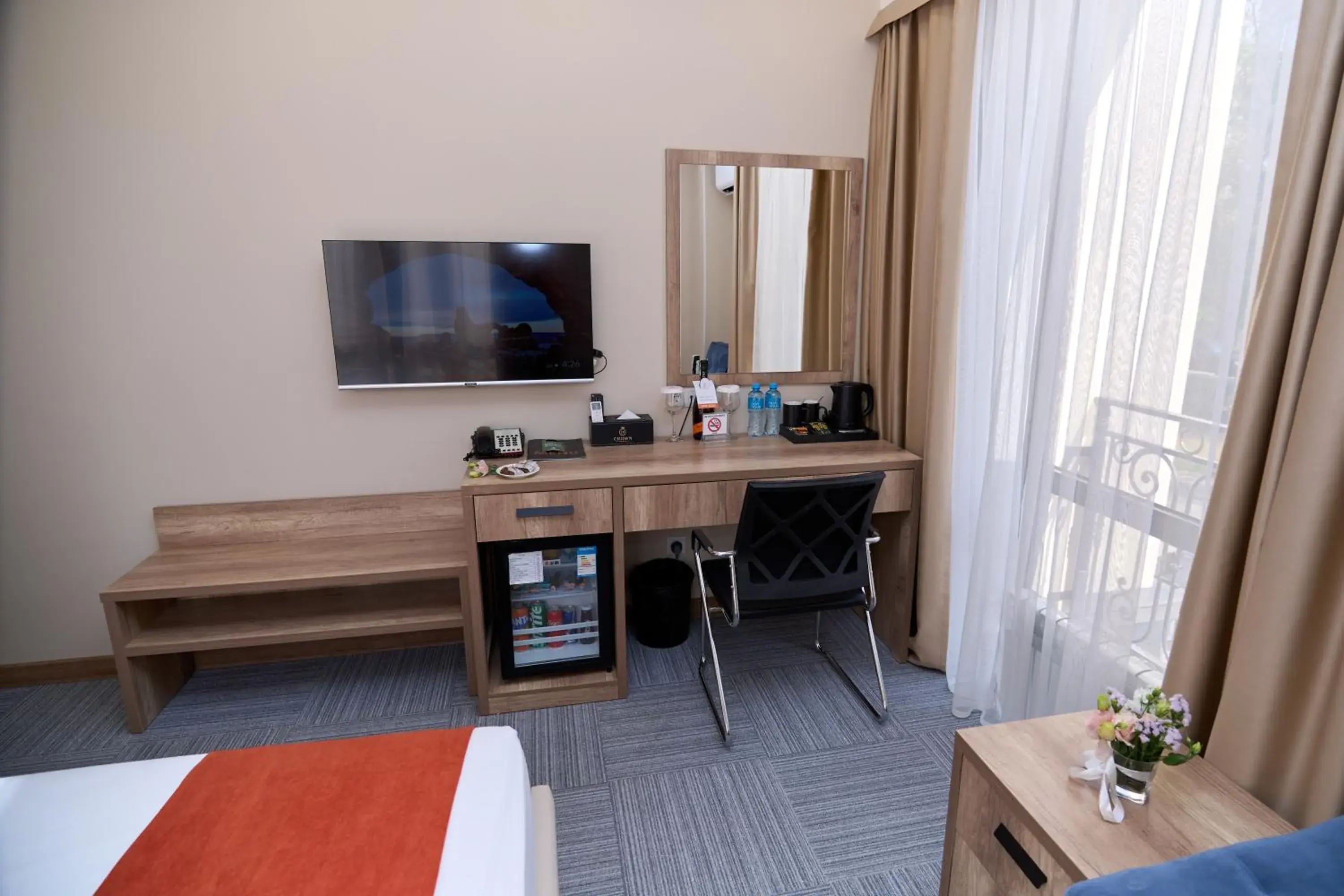 Double Room in Crown Hotel Double Room in Crown Hotel